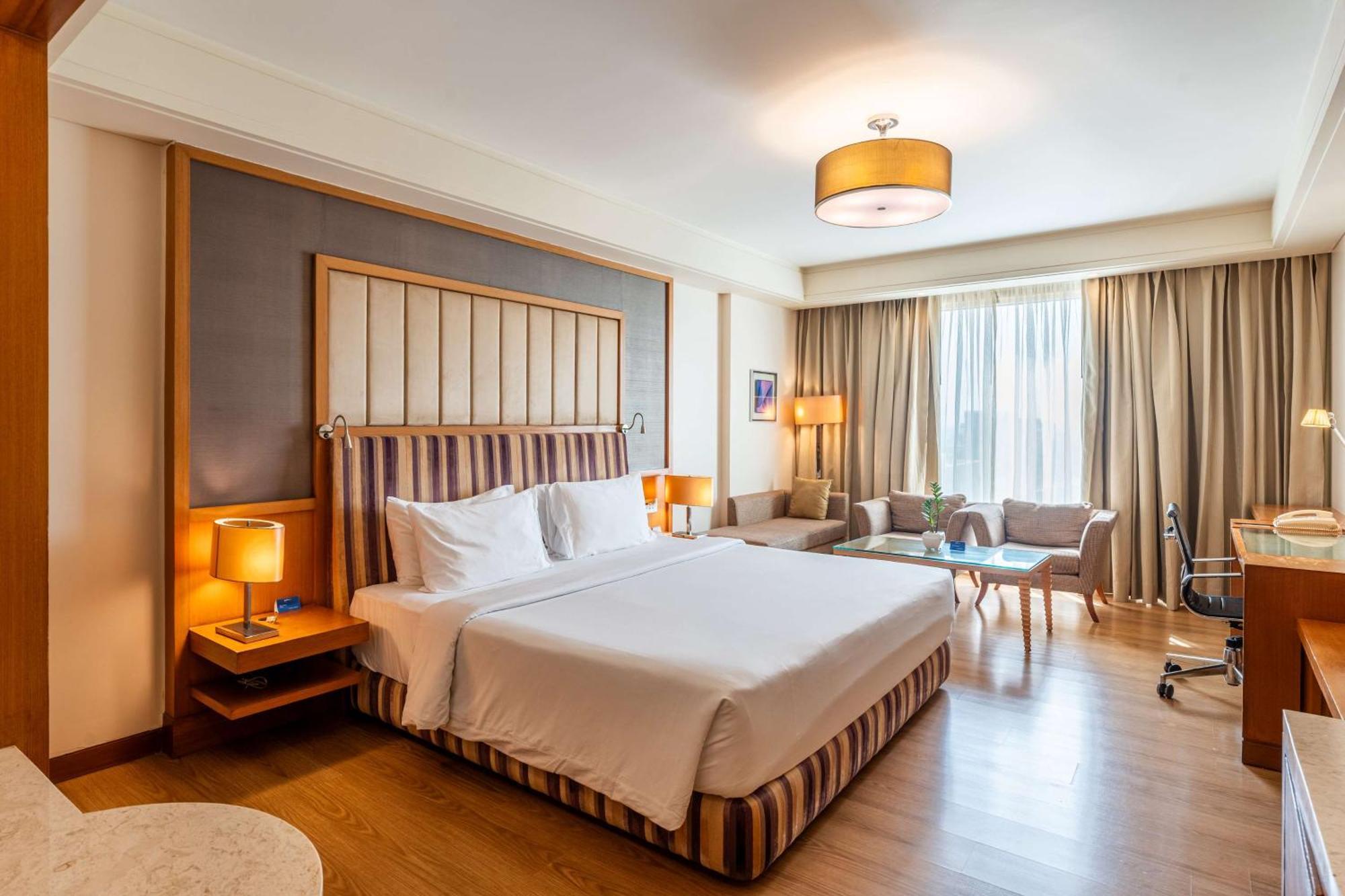 Radisson Blu Hotel, Hotel 5*