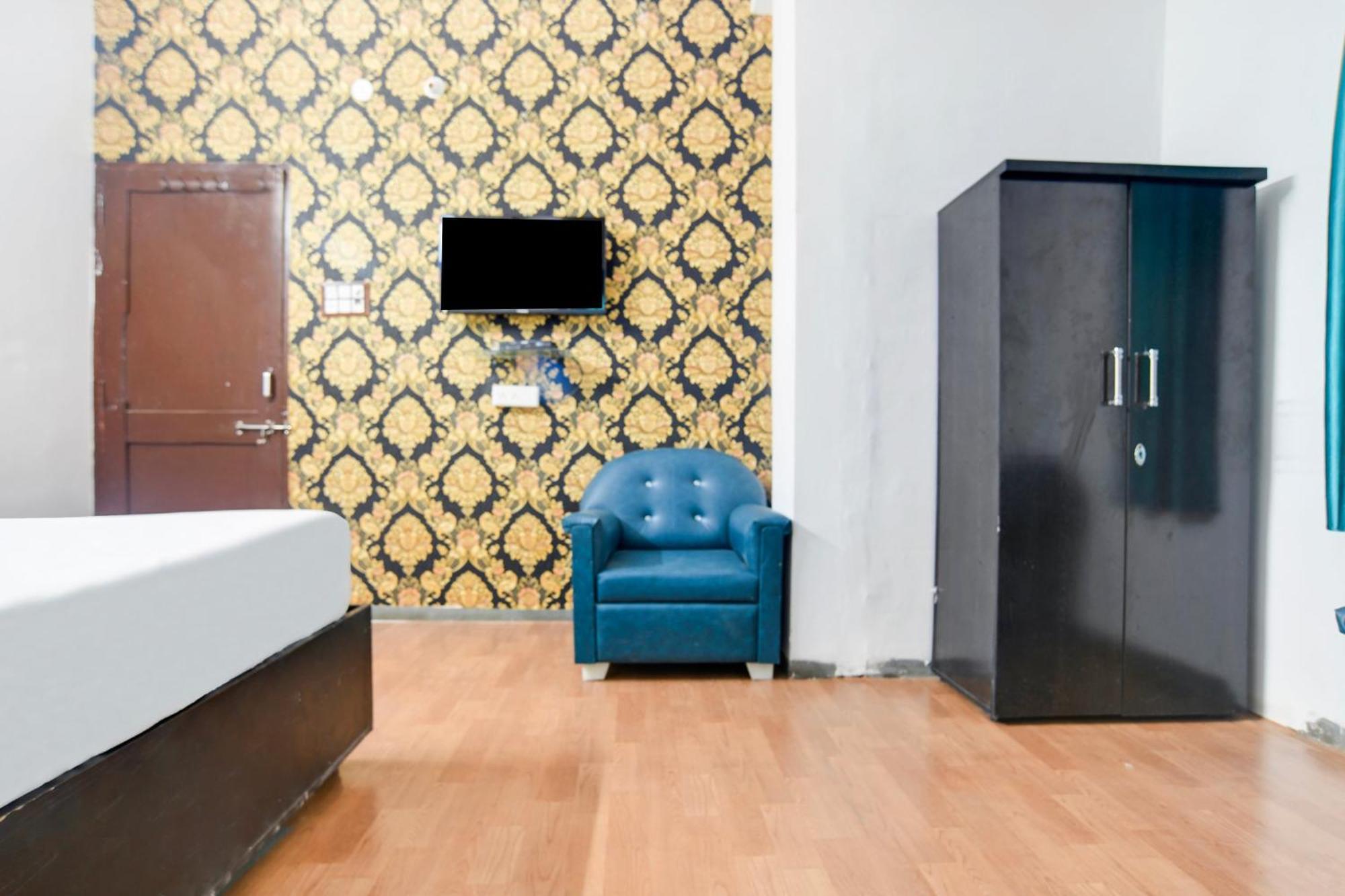 Hotel Oyo Flagship Shree United 3*