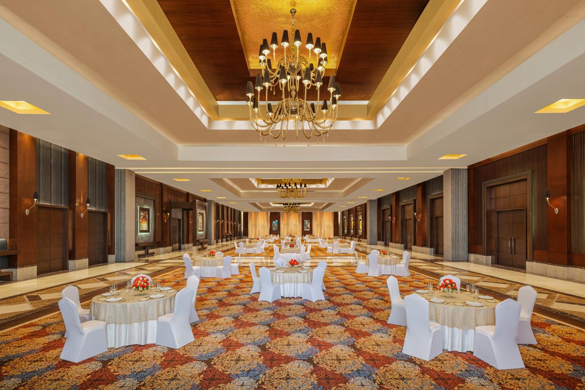 Hotel Sheraton Grand Palace Indore