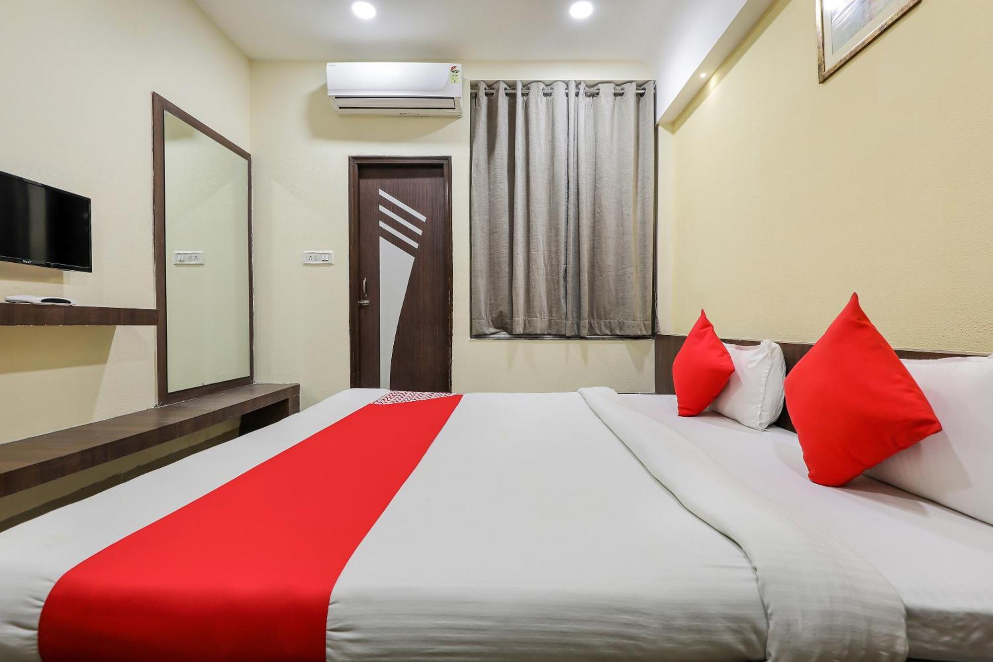 Oyo Relax Hotel