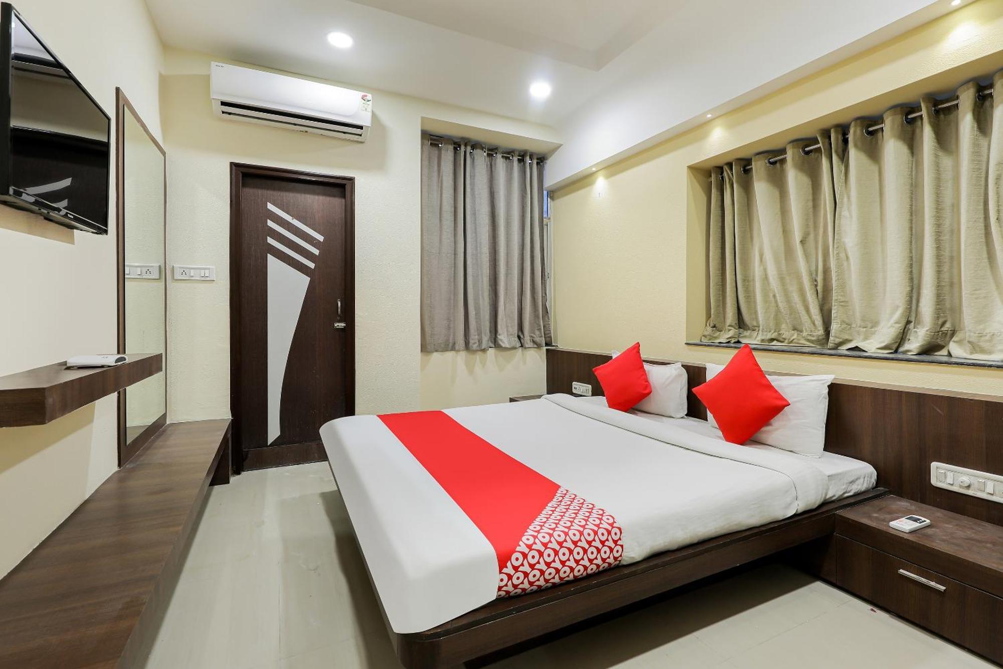 Hotel Oyo Relax Indore