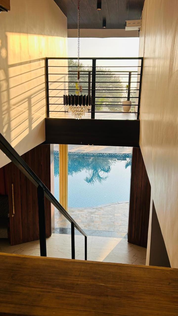 Hotel Fun O Farm Luxury Farm Indore