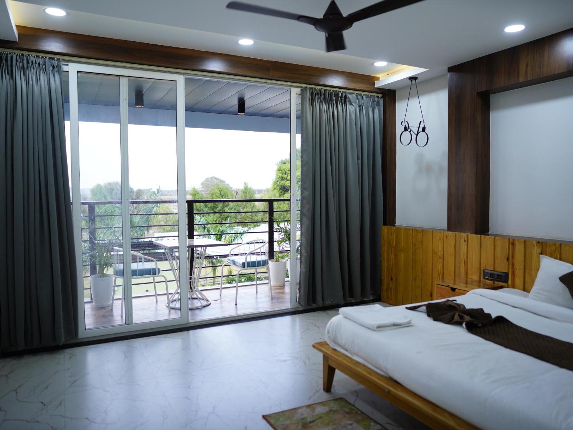 Fun O Farm Luxury Farm Hotel Indore