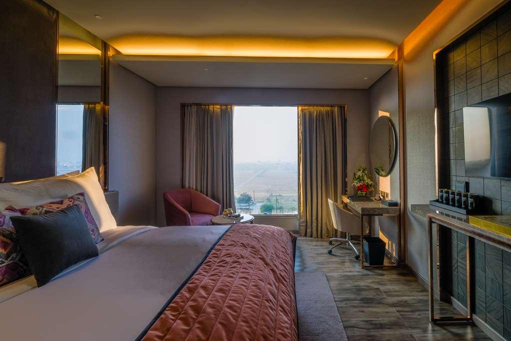 Hotel The Park Indore
