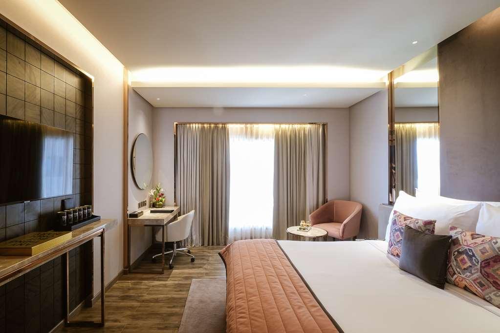 Hotel The Park Indore
