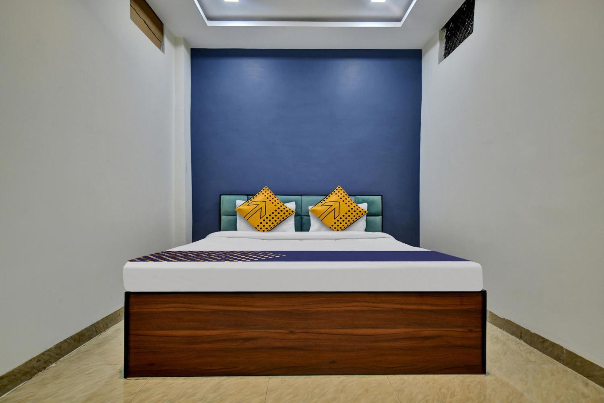 Hotel Spot On 81340 Bamleshwari Indore
