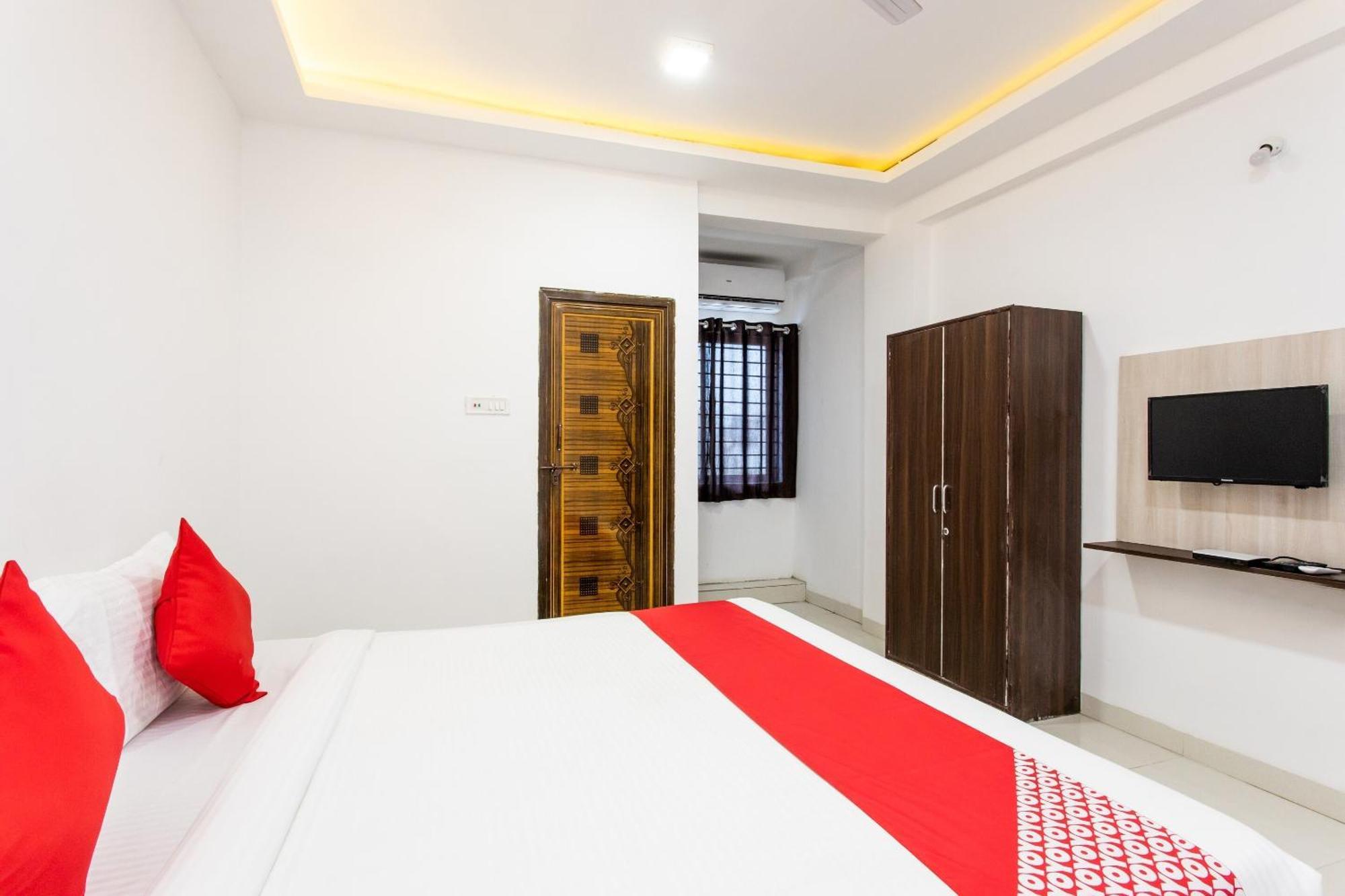 Hotel Collection O Vijay Nagar Formerly Shiva