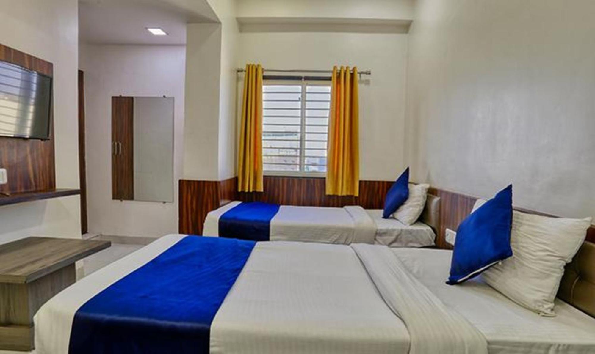 Fabhotel Eleven Grand Hotel Indore