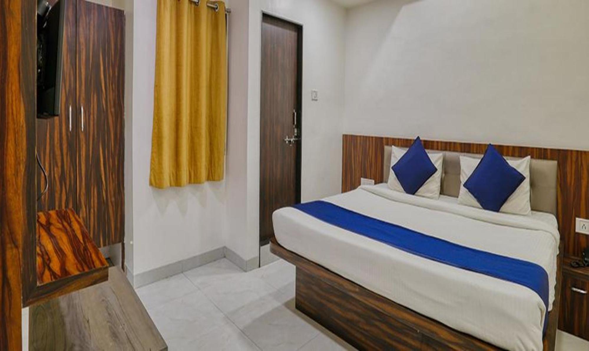 Fabhotel Eleven Grand Hotel Indore