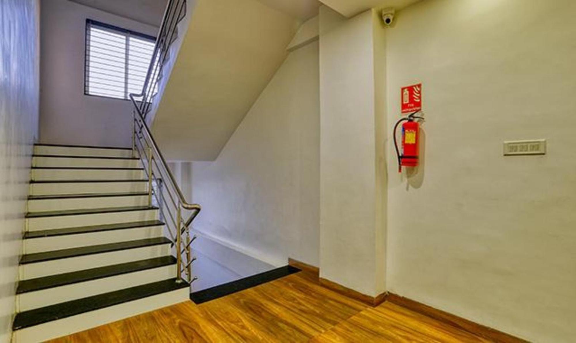 Fabhotel Eleven Grand 3*