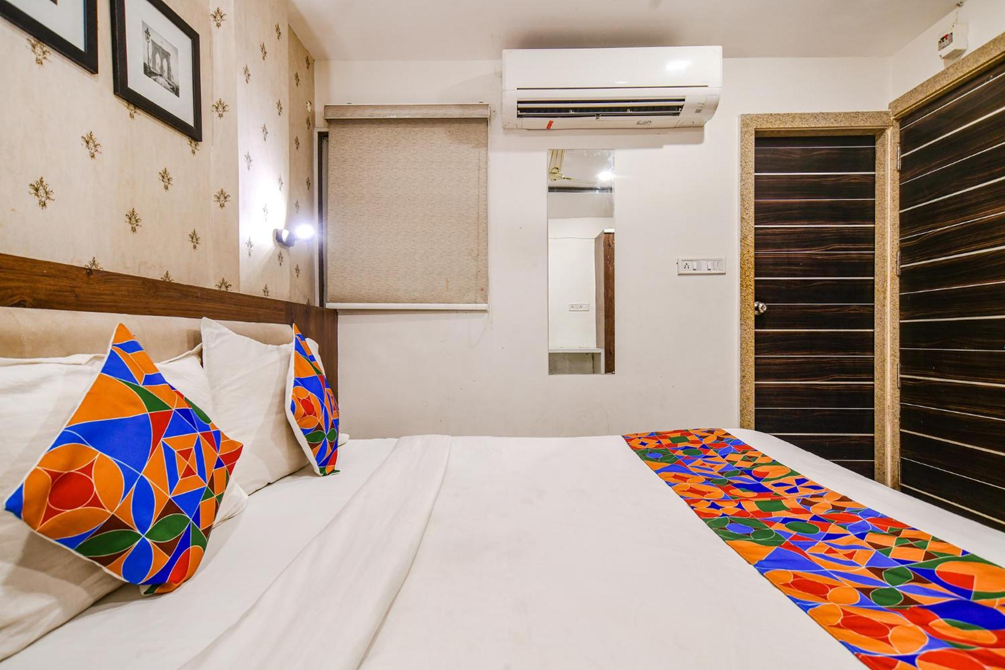 Fabhotel Shree Ram Palace