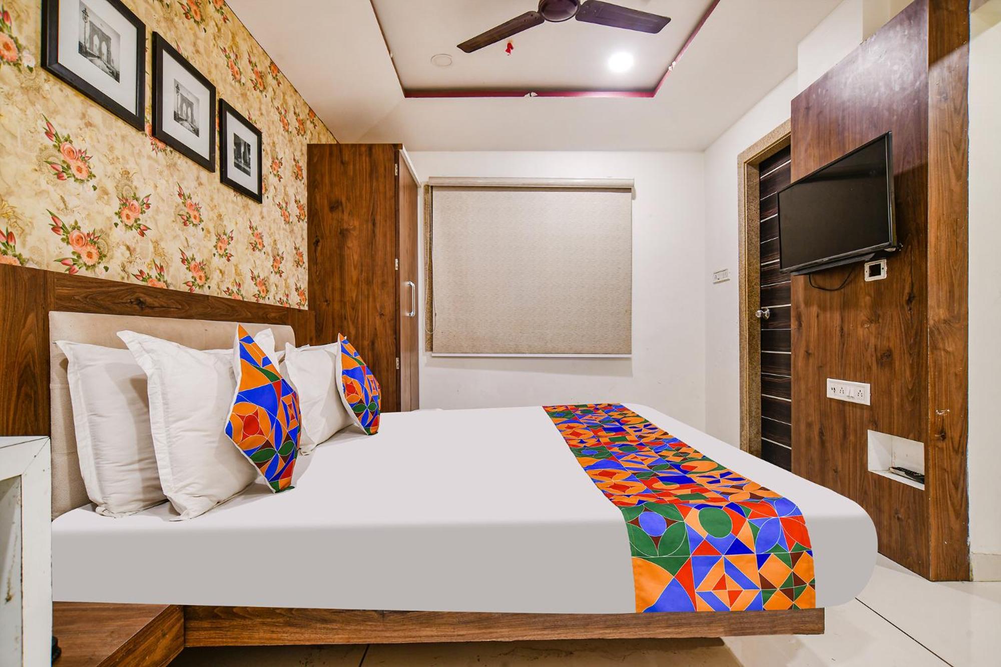 Hotel Fabhotel Shree Ram Palace Indore