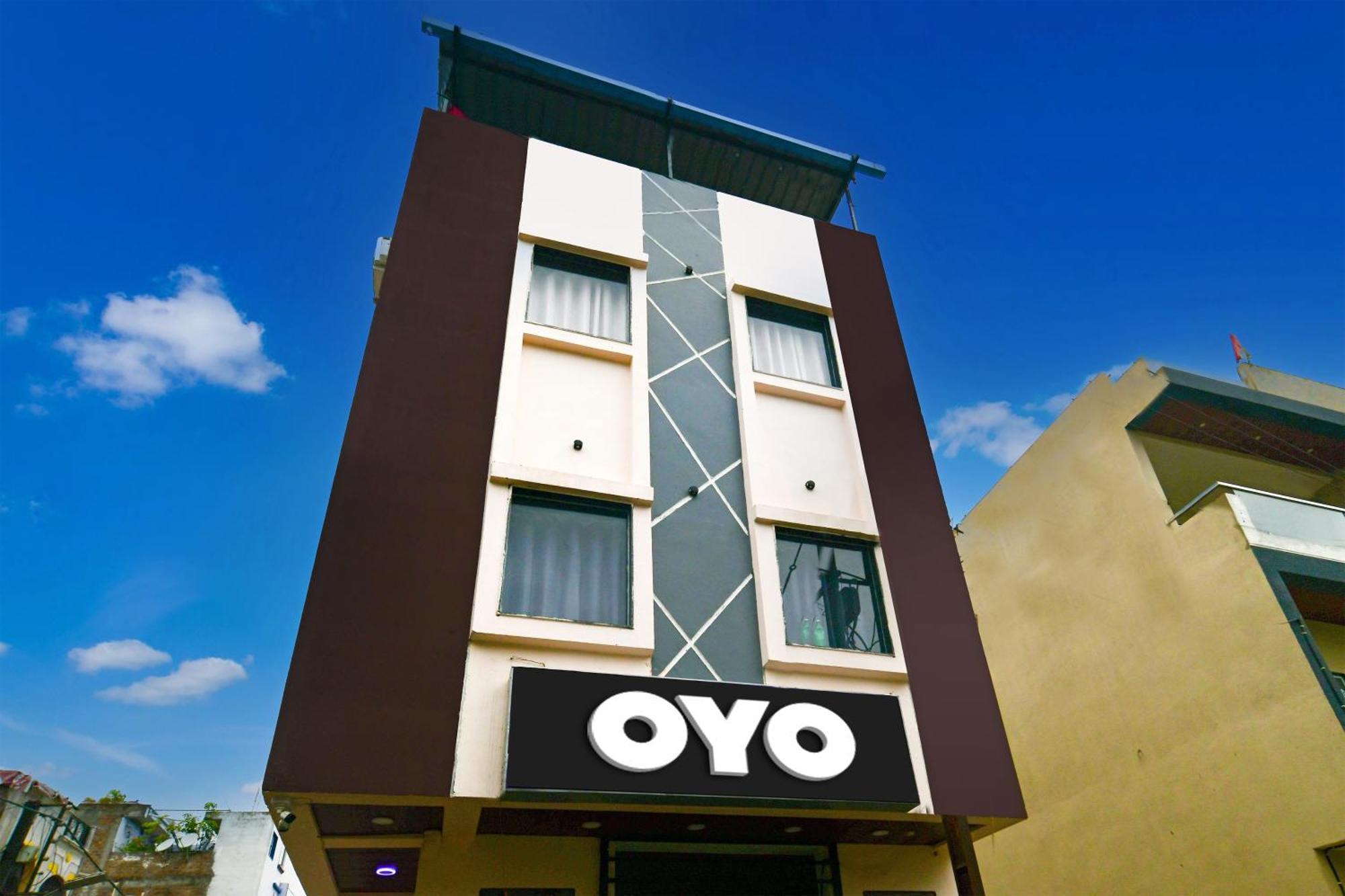 Hotel Oyo Flagship Blue Tick 3*