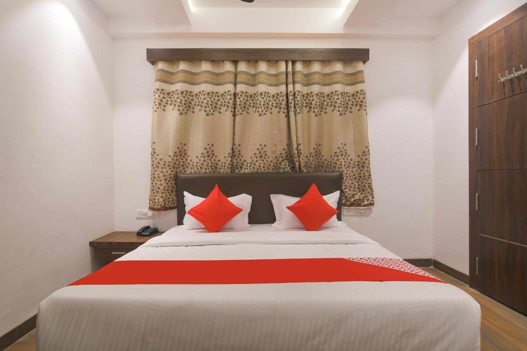 Hotel O Rudraksh 4*