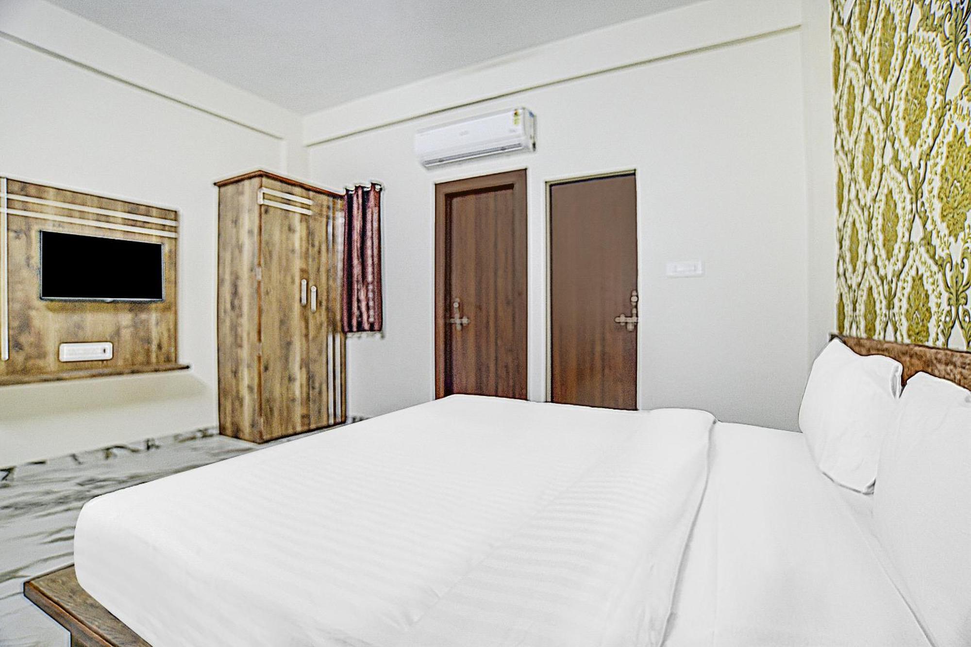 Collection O Verena Hotel Indore