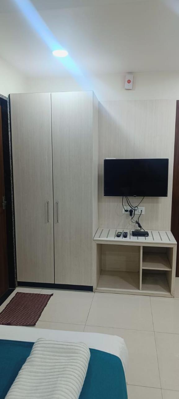 Hotel Lotus Indore