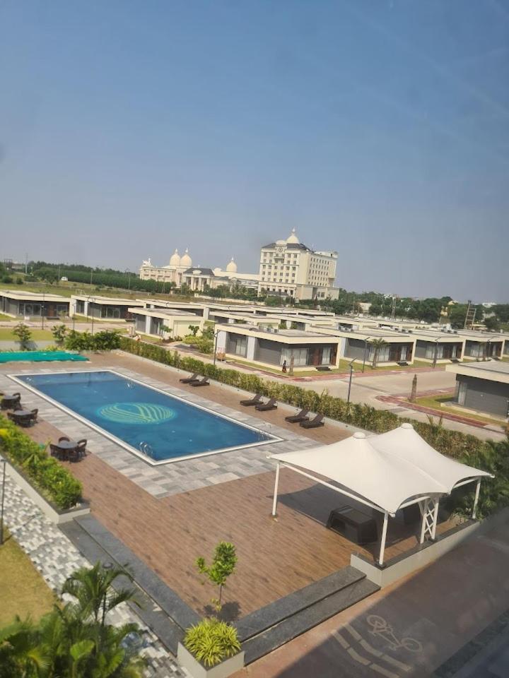 Villa Bcm First World *