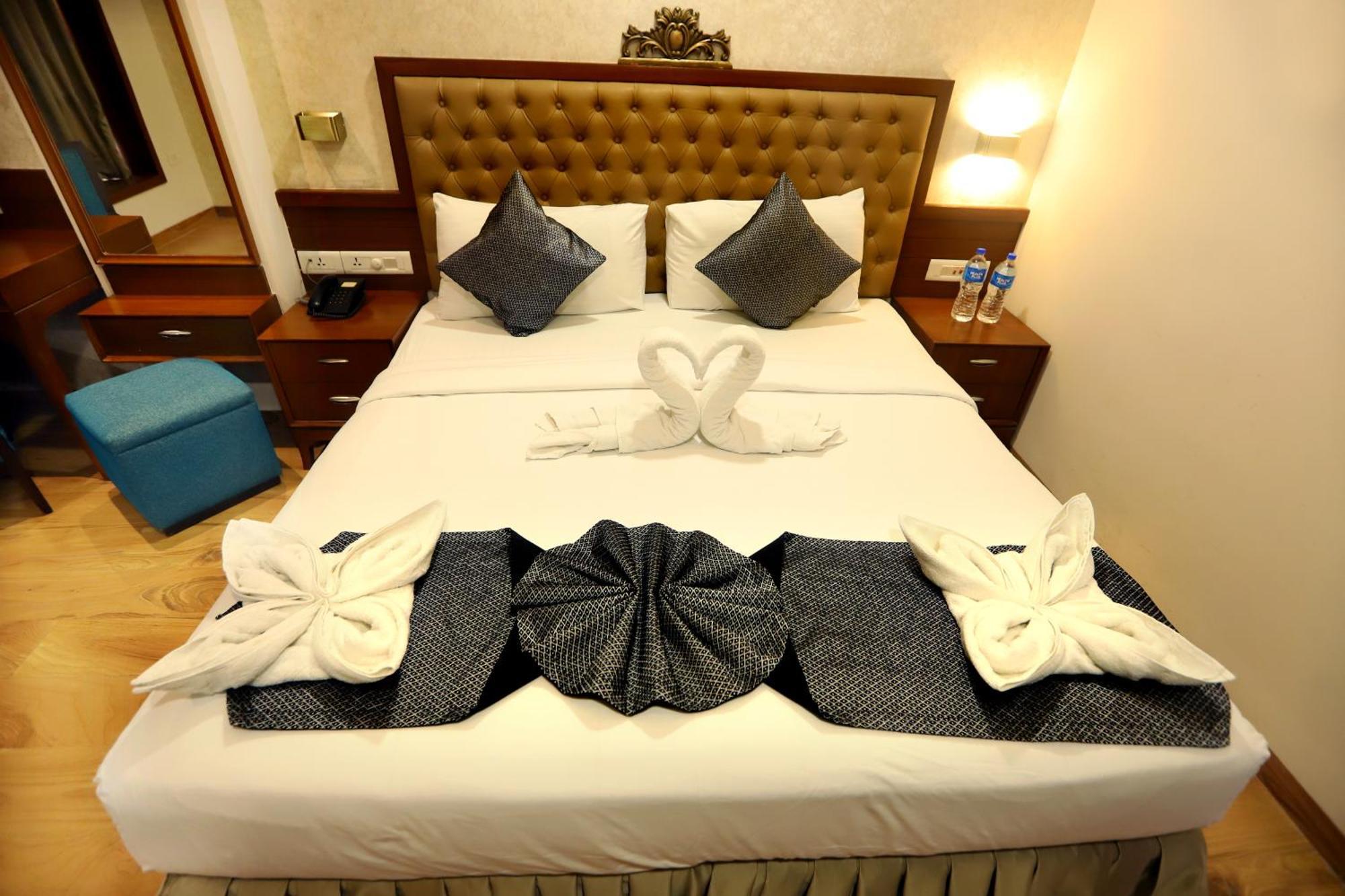 Jalsa & Banquets,indore Indore