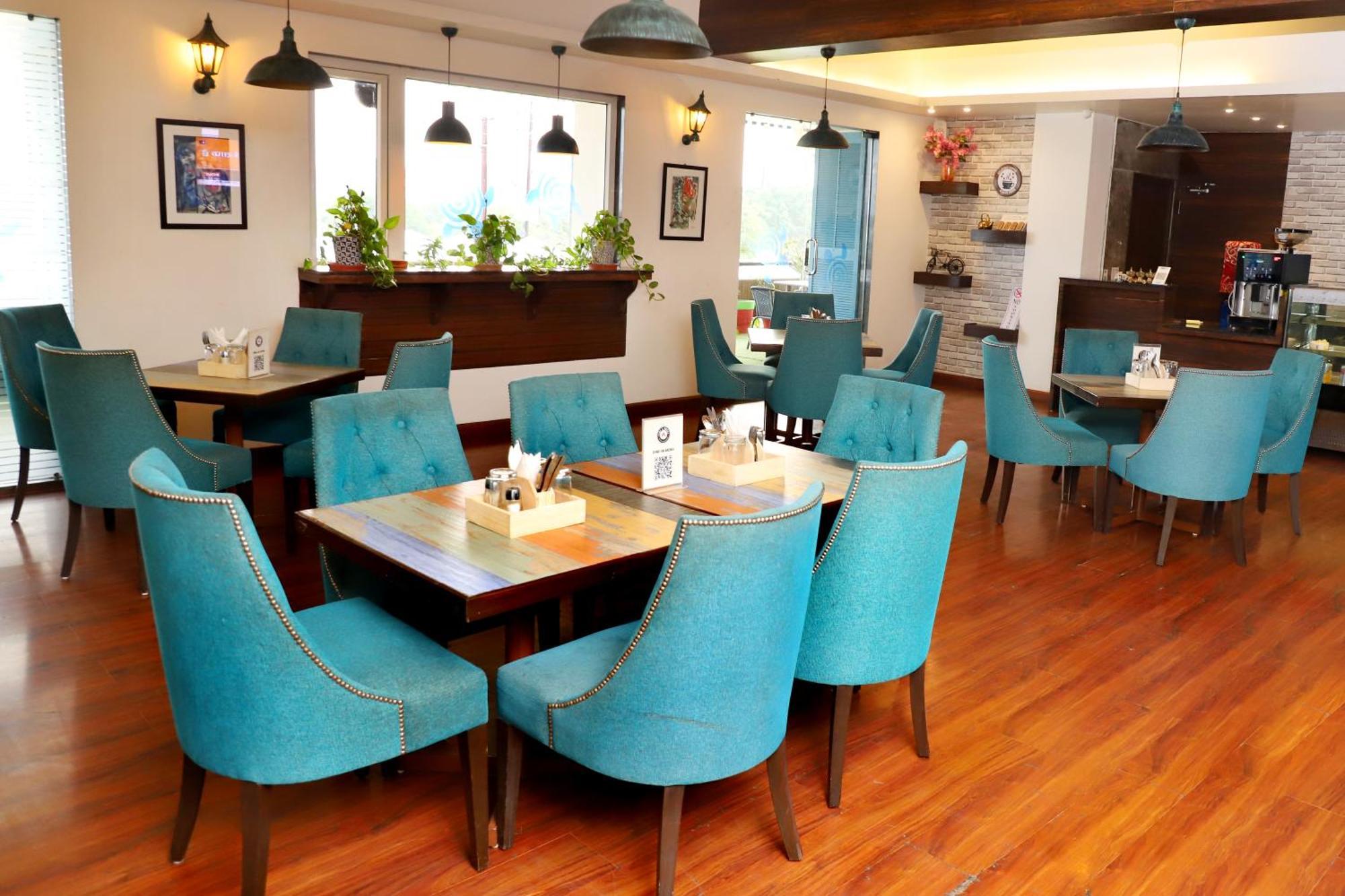 Jalsa & Banquets,indore Hotel 3*