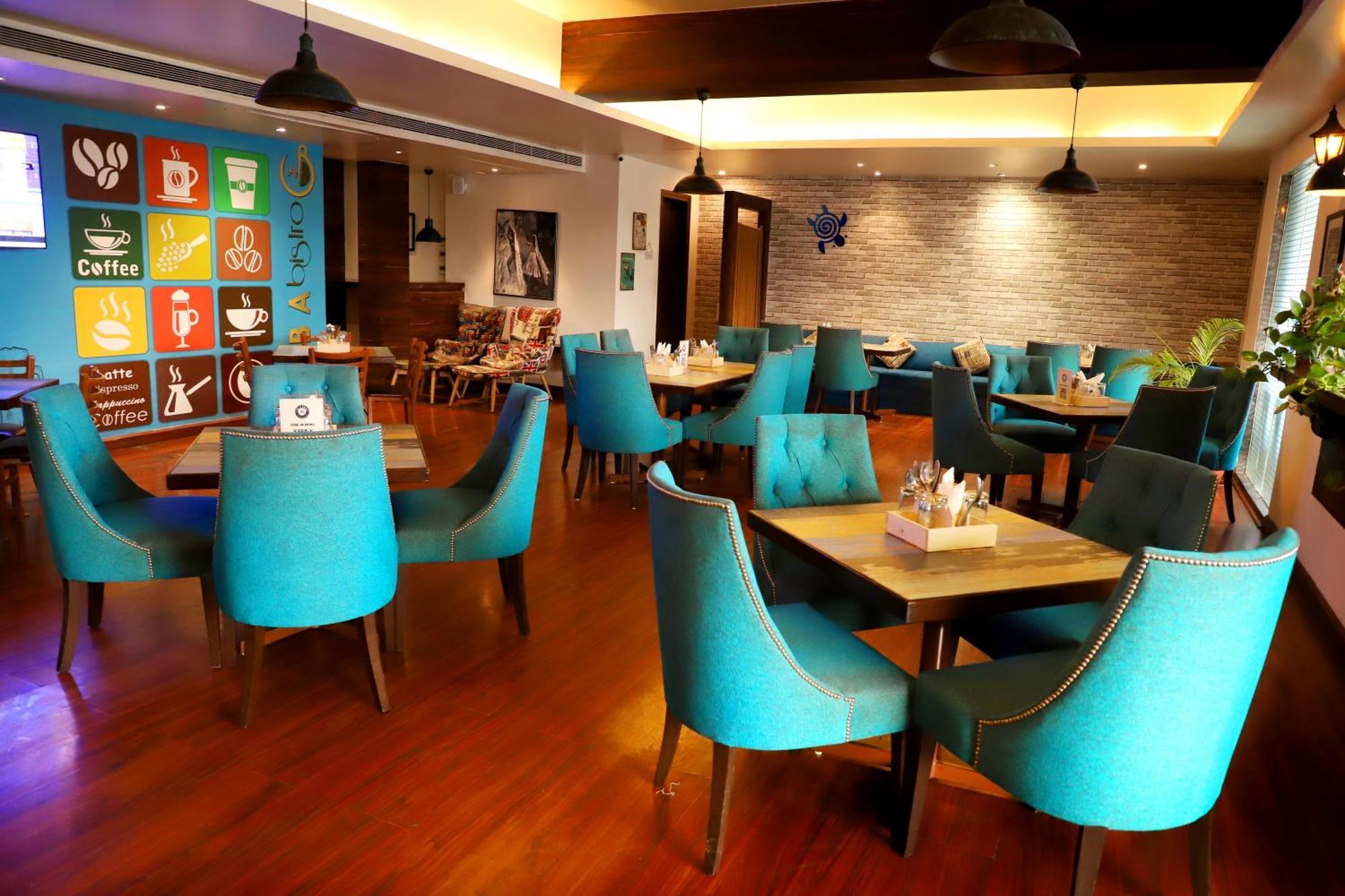 Hotel Jalsa & Banquets,indore 3*