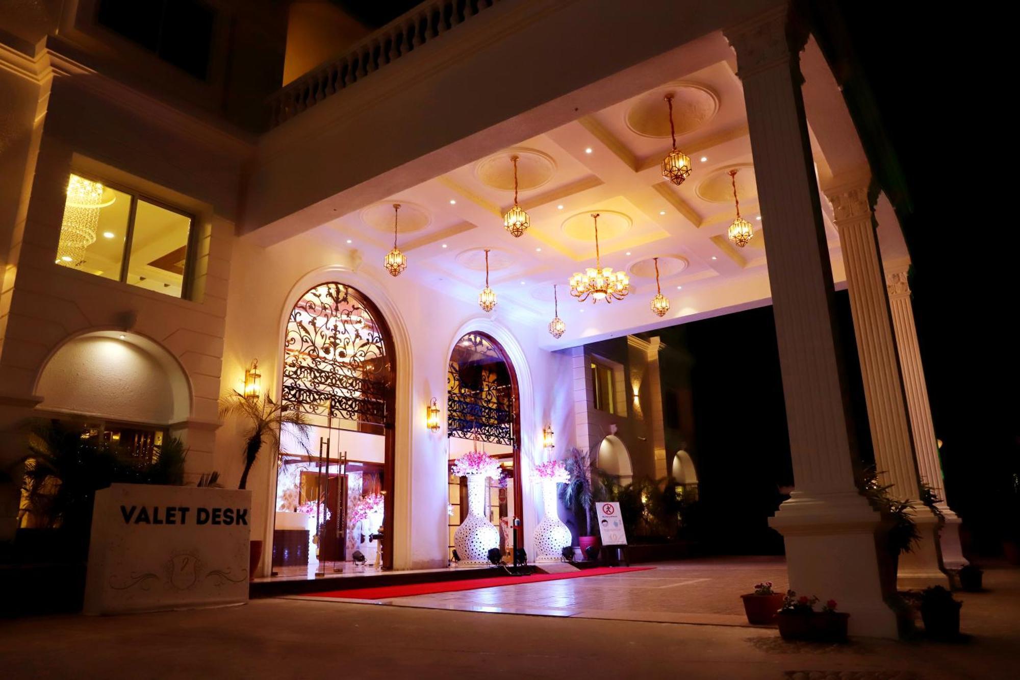 Jalsa & Banquets,indore Hotel 3*