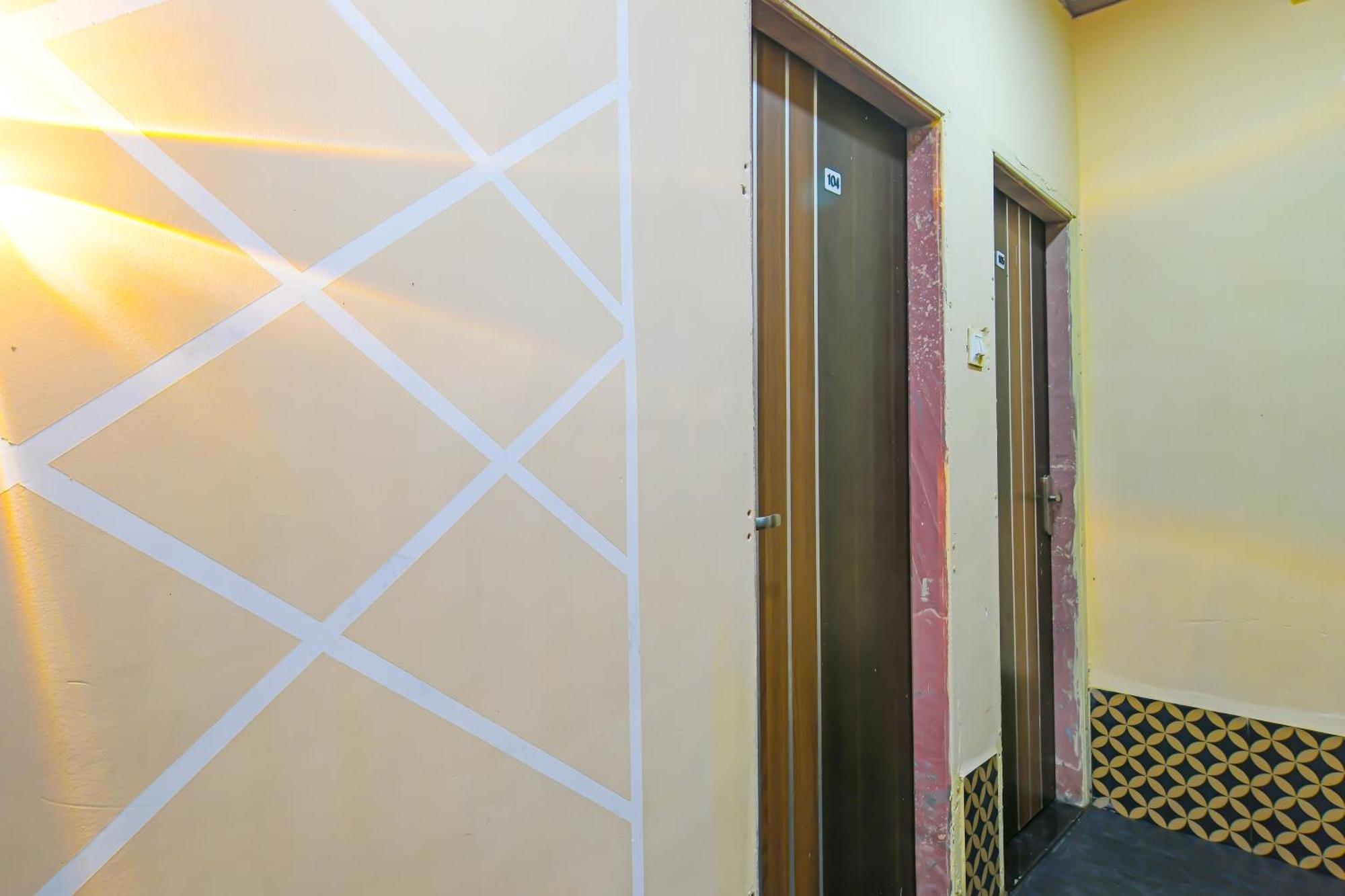 Hotel O Grand Raj Palace 3*