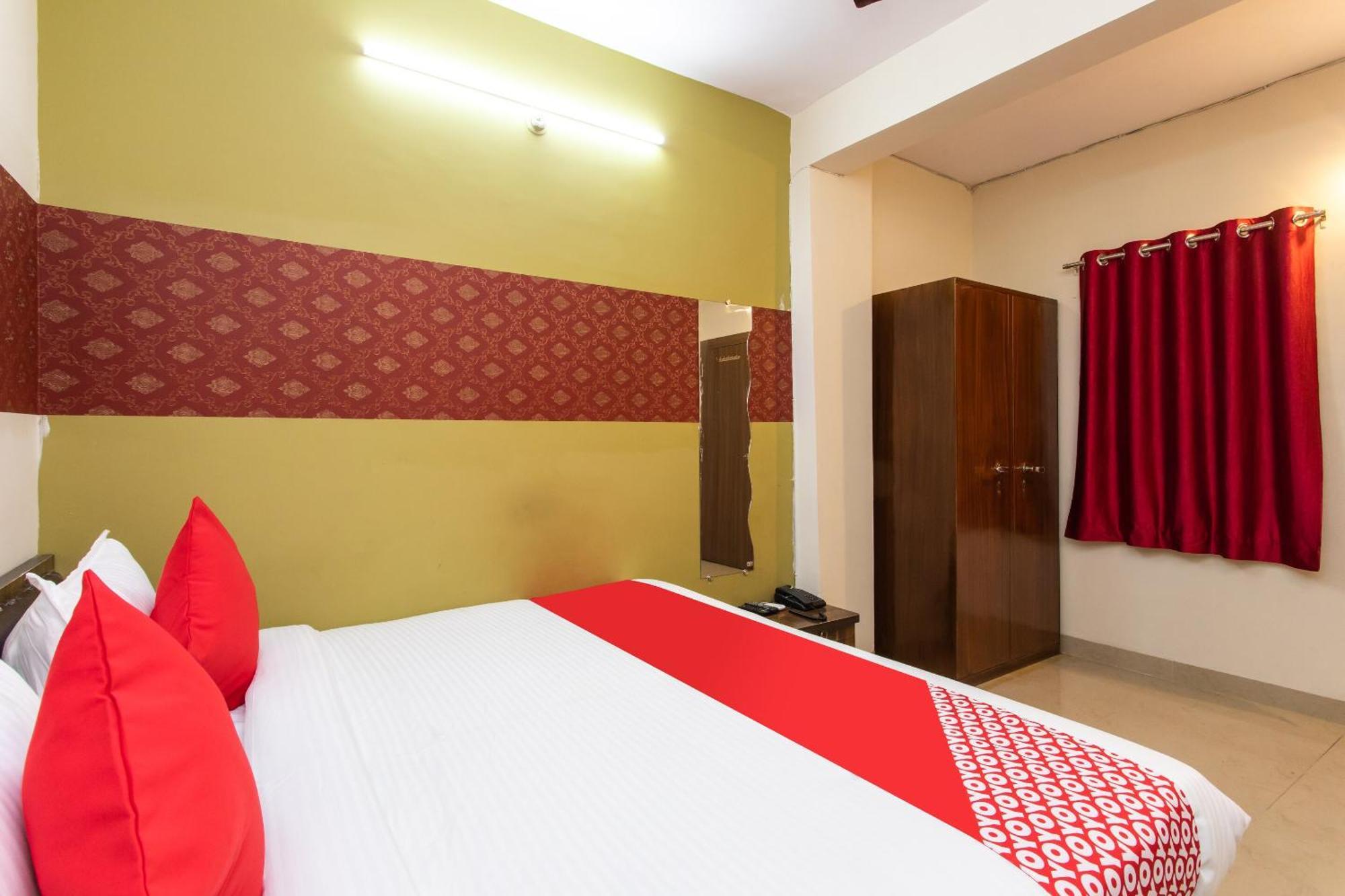 O Apple Tree Hotel