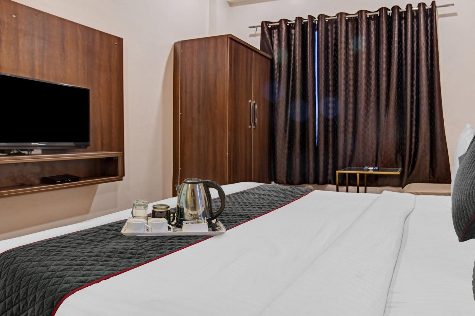 Super O Benchmark Hotel