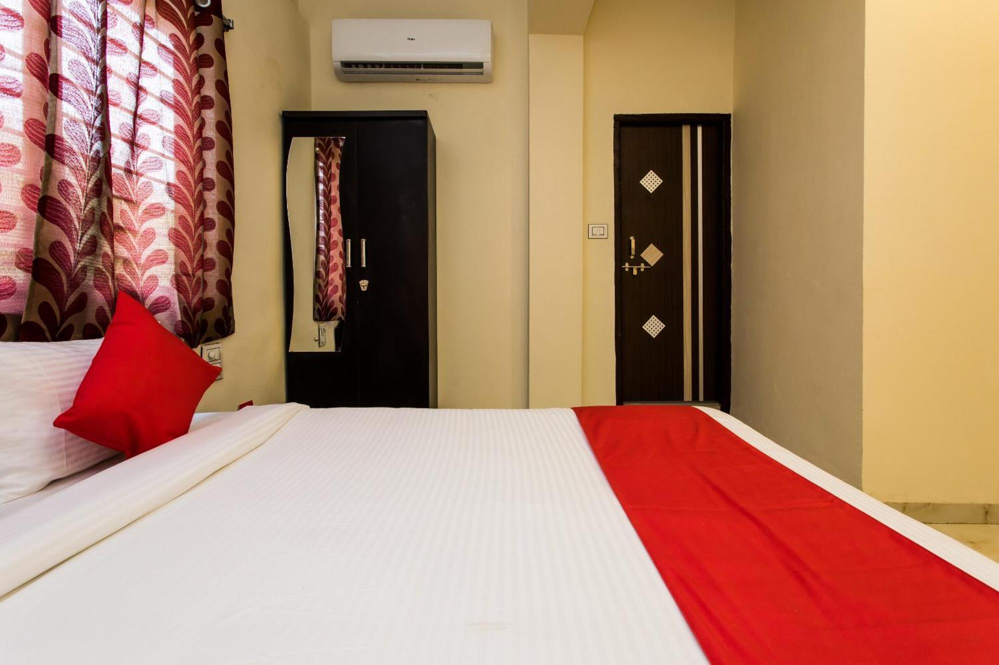 Hotel Oyo Sunrise Indore