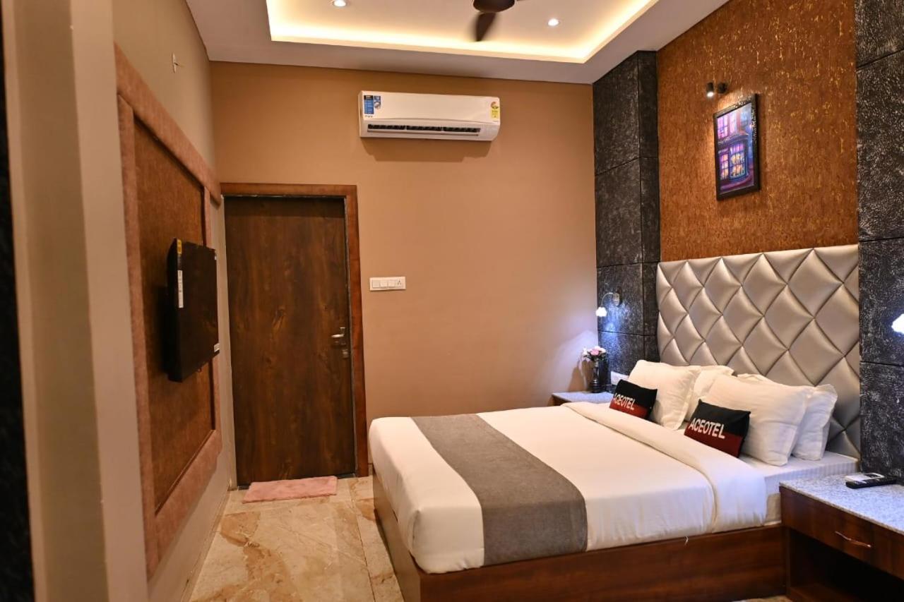 Hotel The Apple Tree Indore