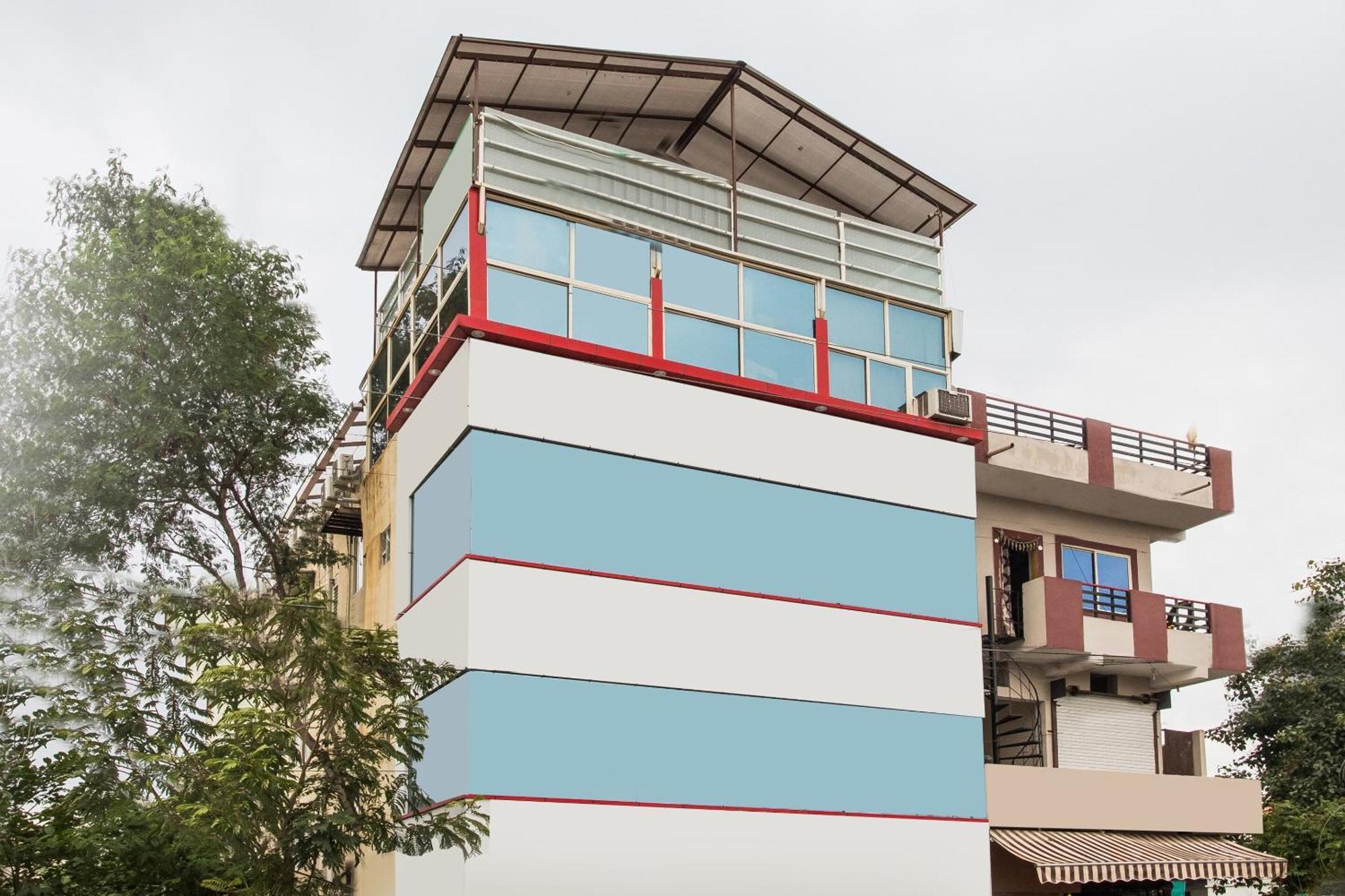 Super Collection O Prithviraj Hotel