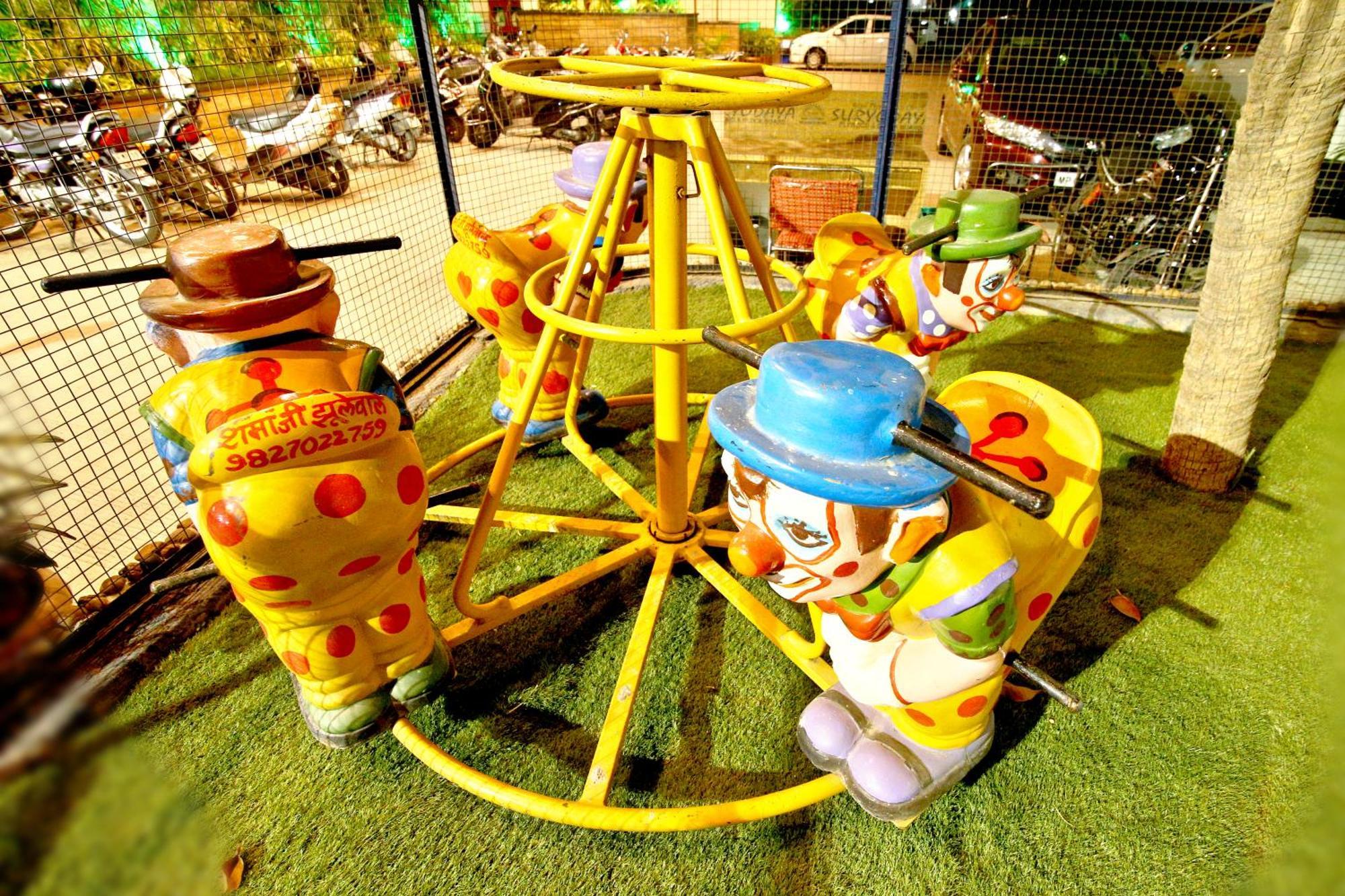 Solaris * Indore