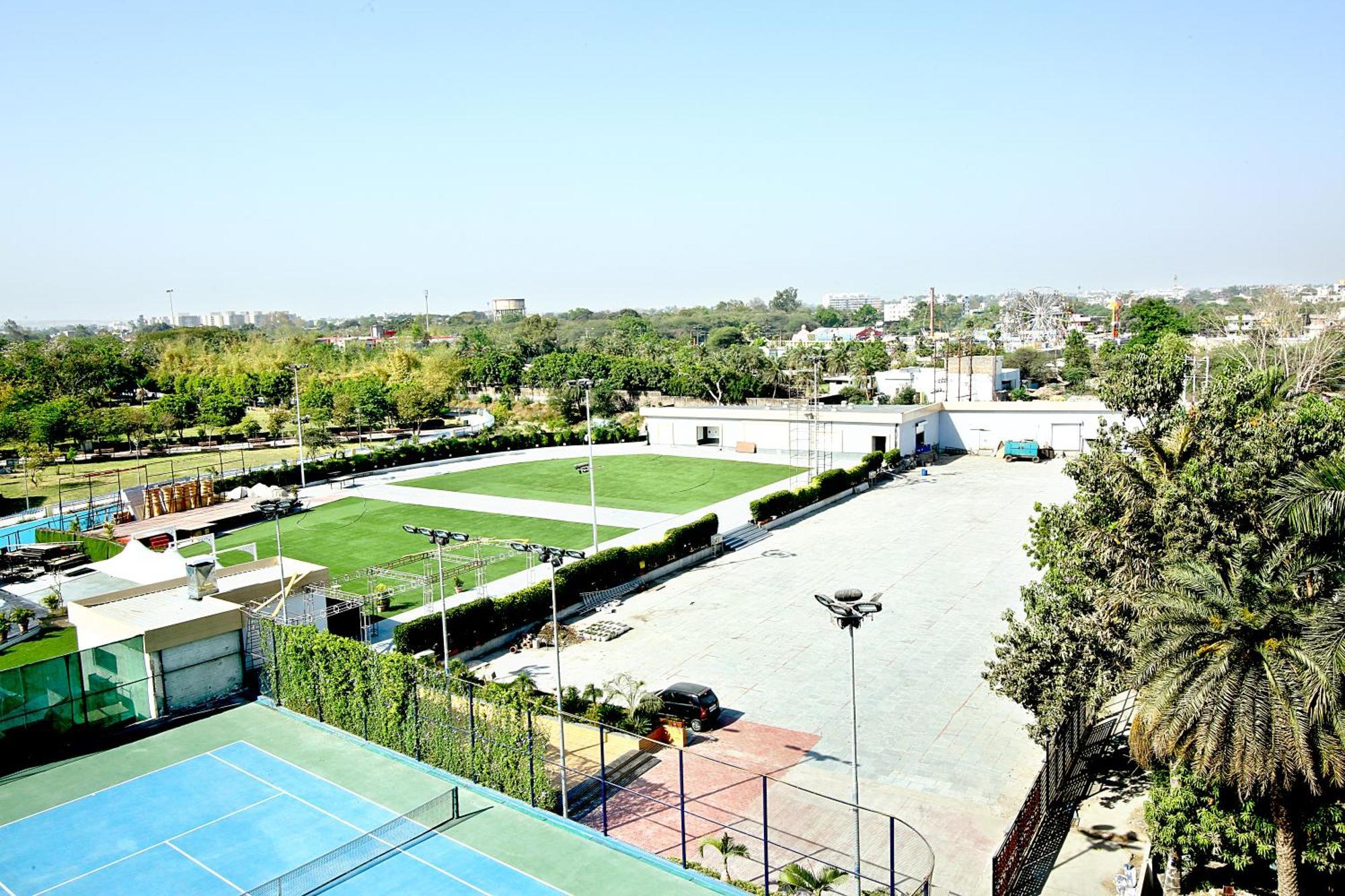 Solaris Resort