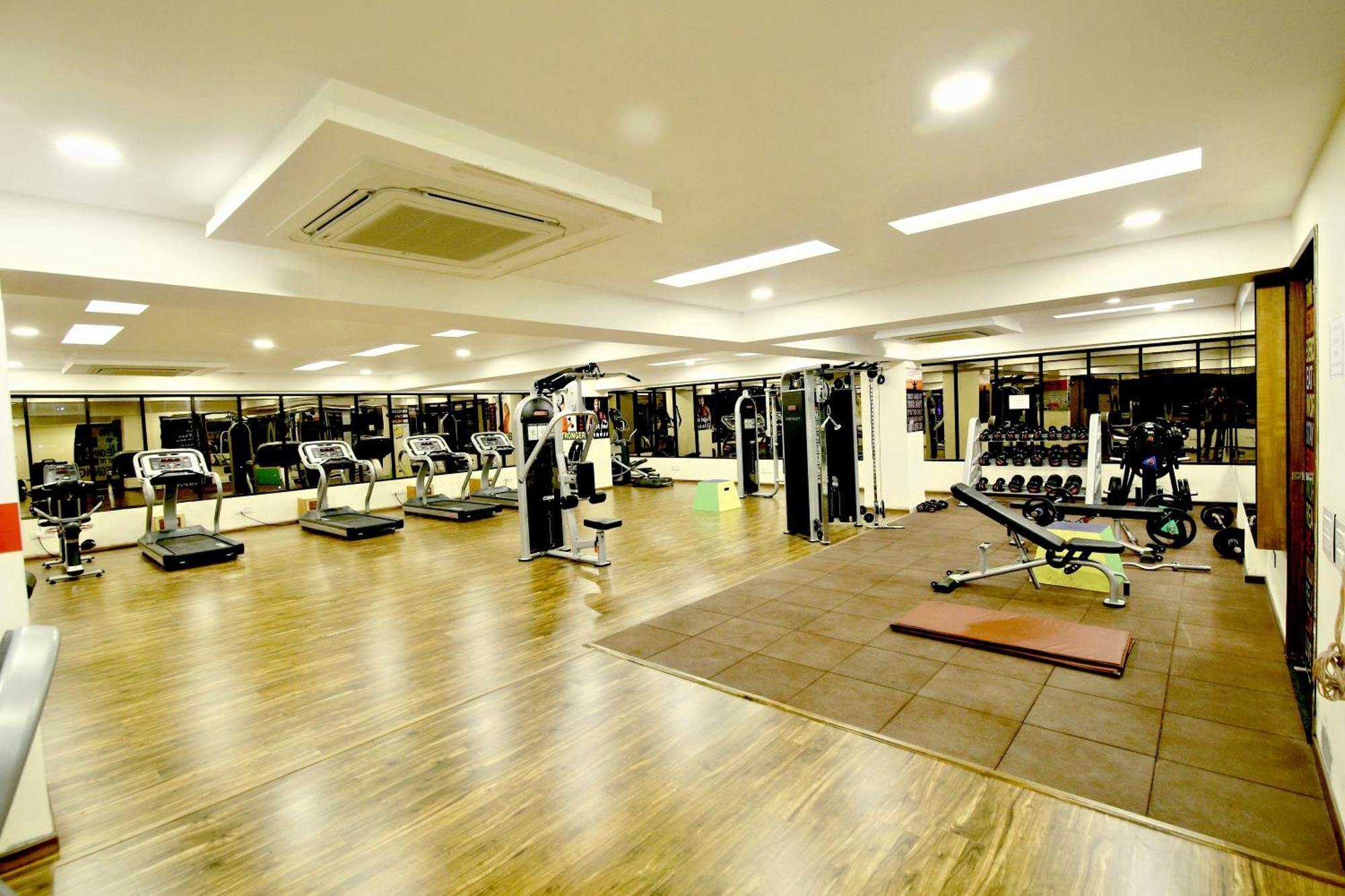 Solaris Resort *