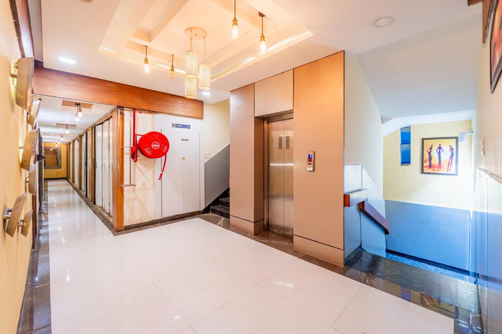 Hotel Treebo Musk Indore