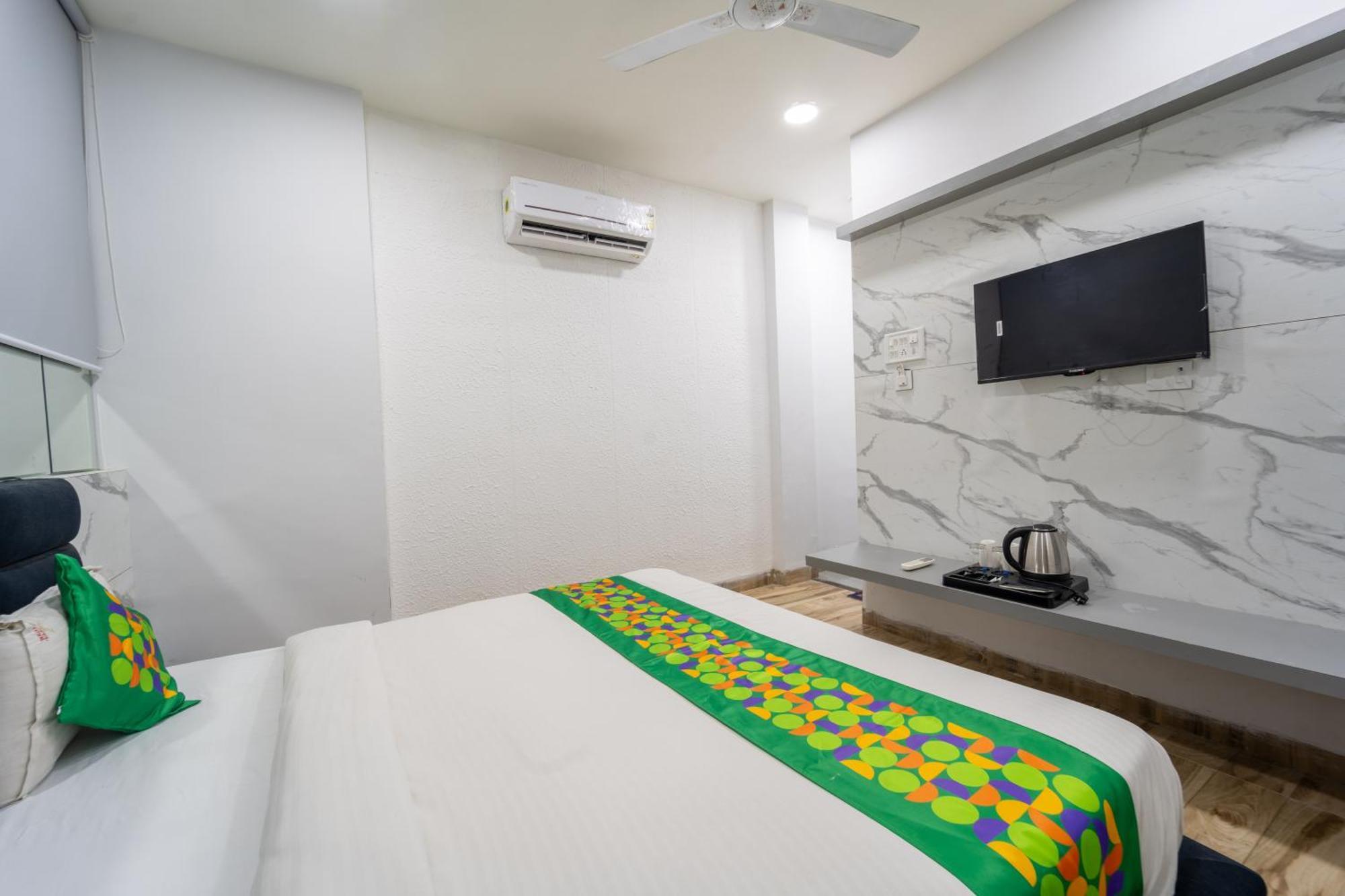 Hotel Treebo Musk Indore