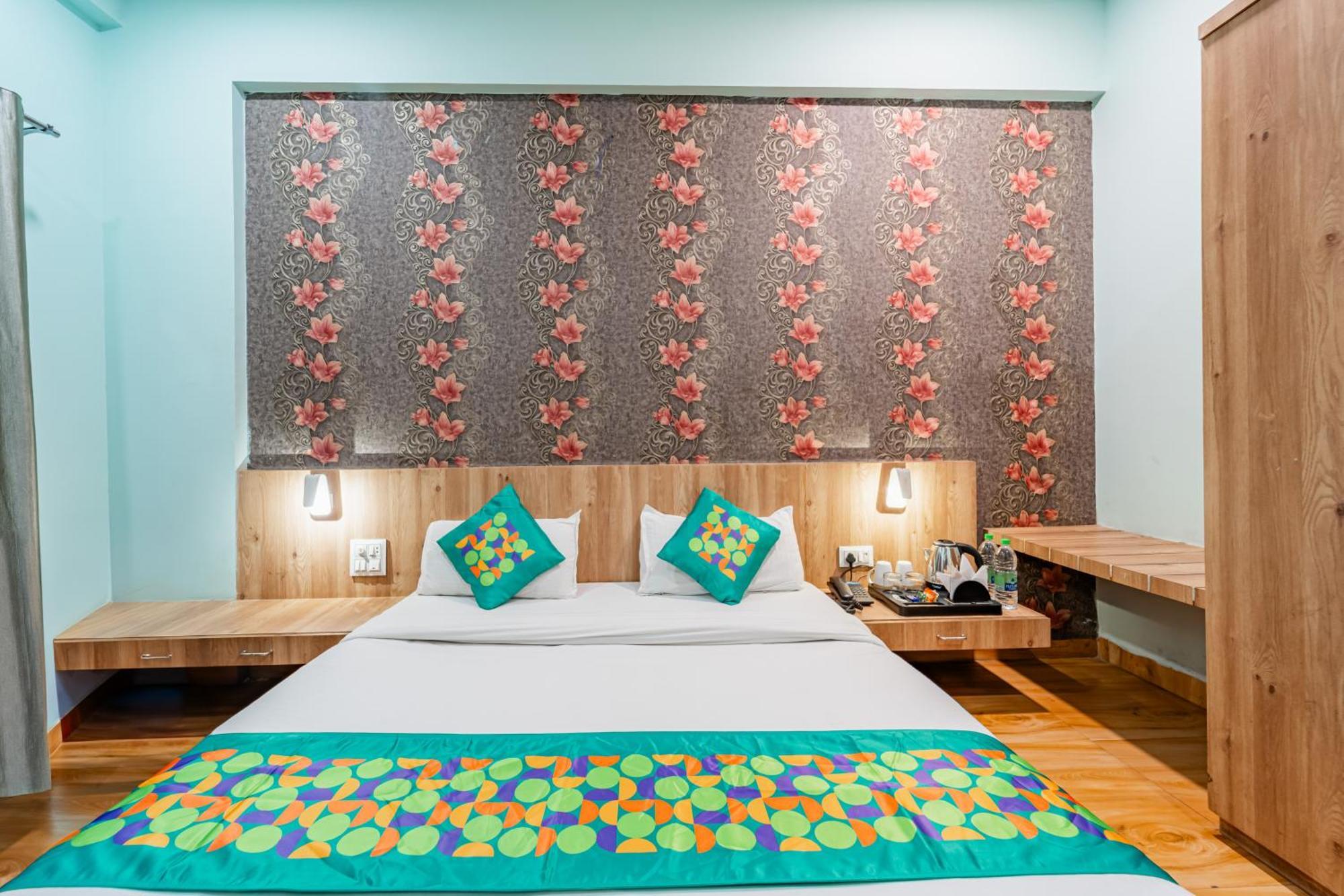Hotel Treebo Musk Indore