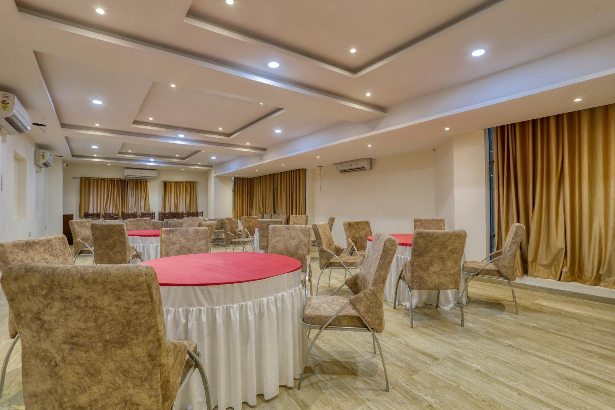 Hotel Konark - Vijay Nagar Indore