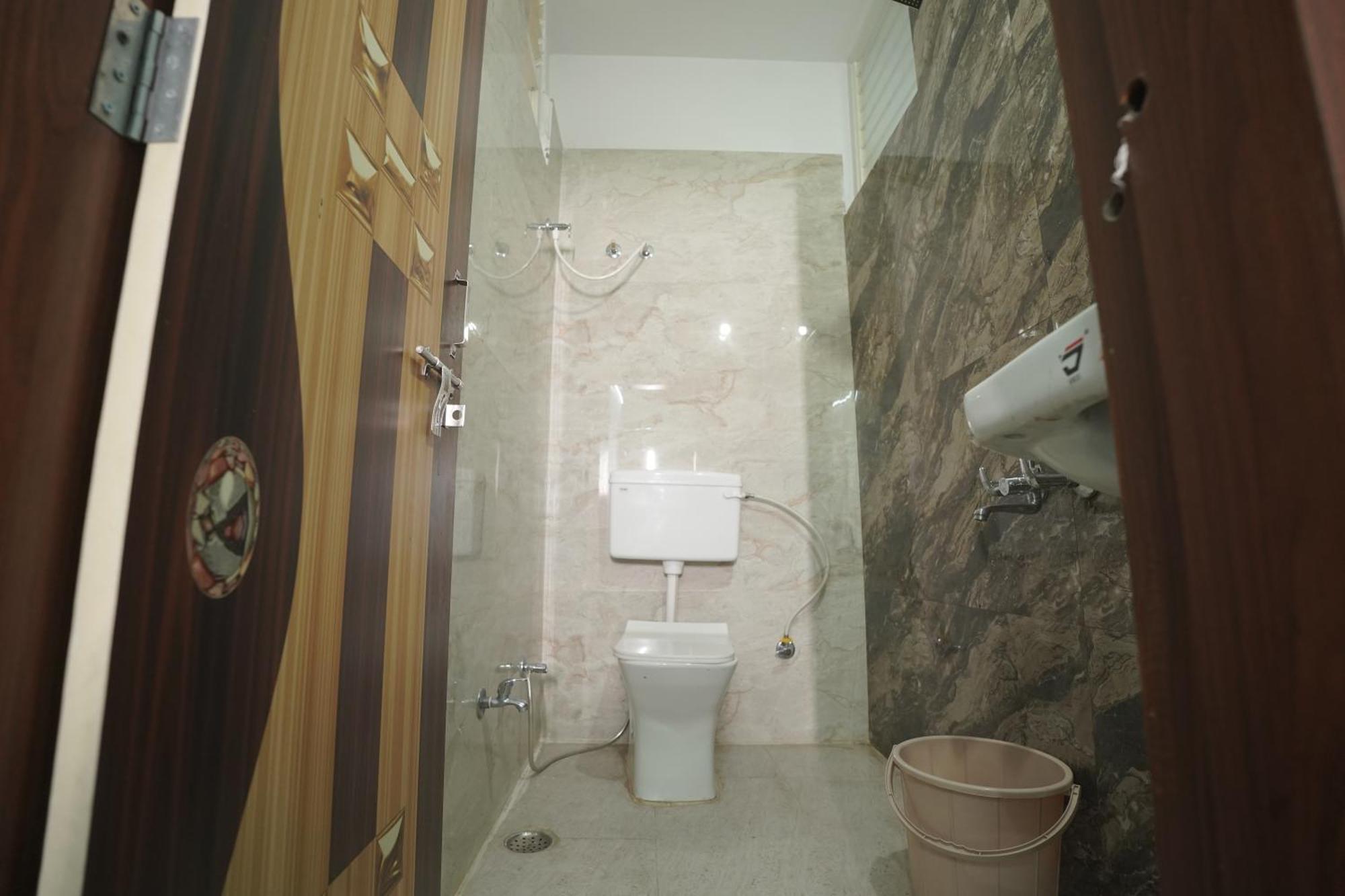 Hotel Inspira Residency- Near Bombay Hospital 3*