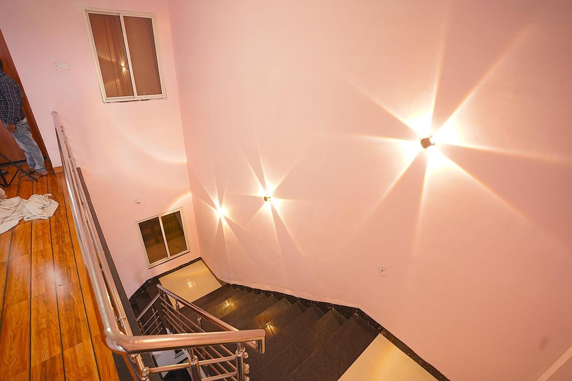 Hotel Inspira Residency- Near Bombay Hospital Indore