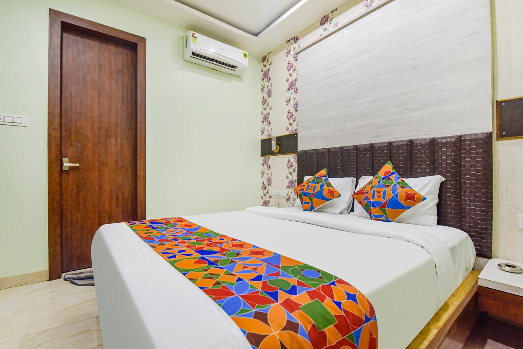 Fabhotel Shiv Chhaya Hotel 3*