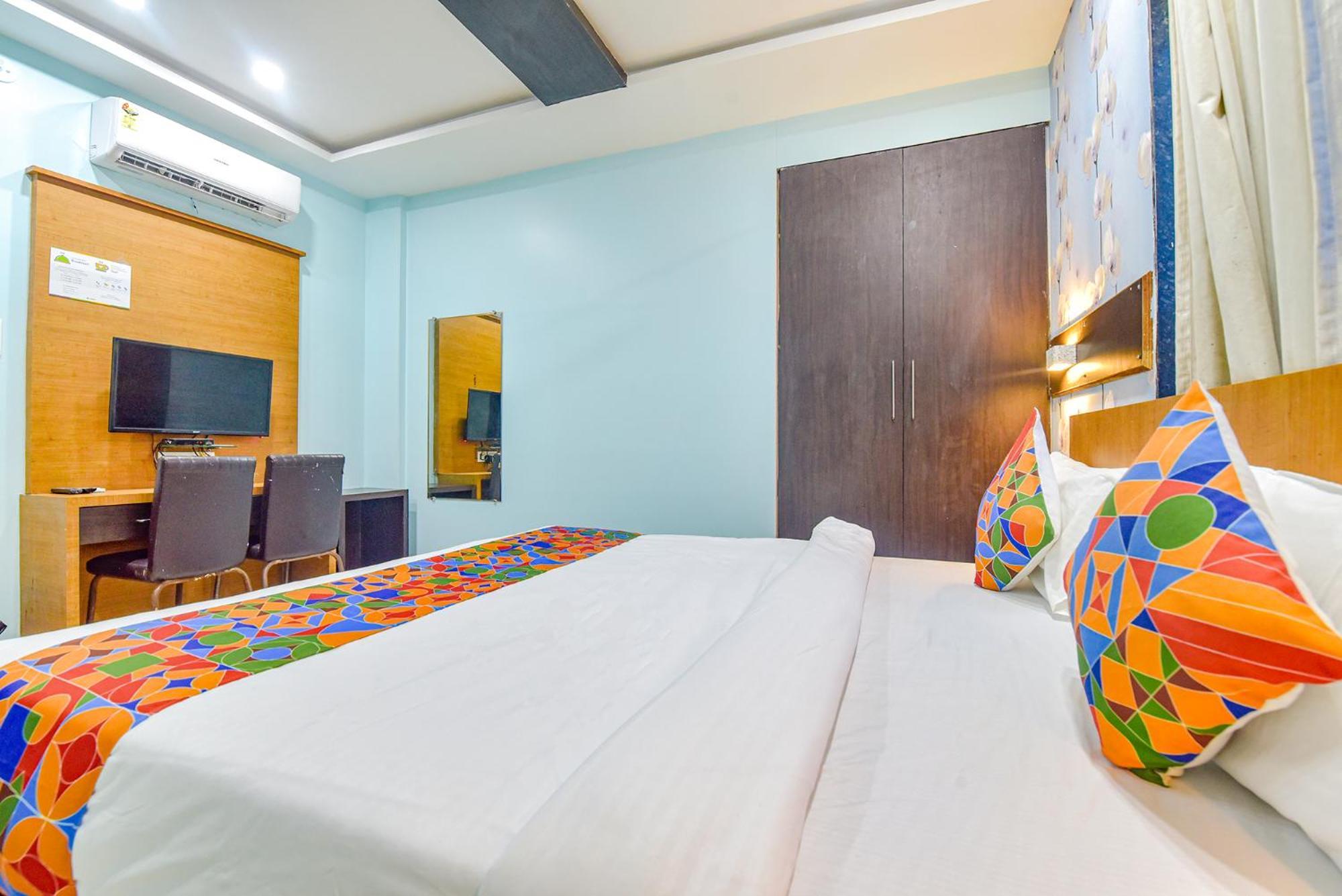 Hotel Fabhotel Shiv Chhaya 3*
