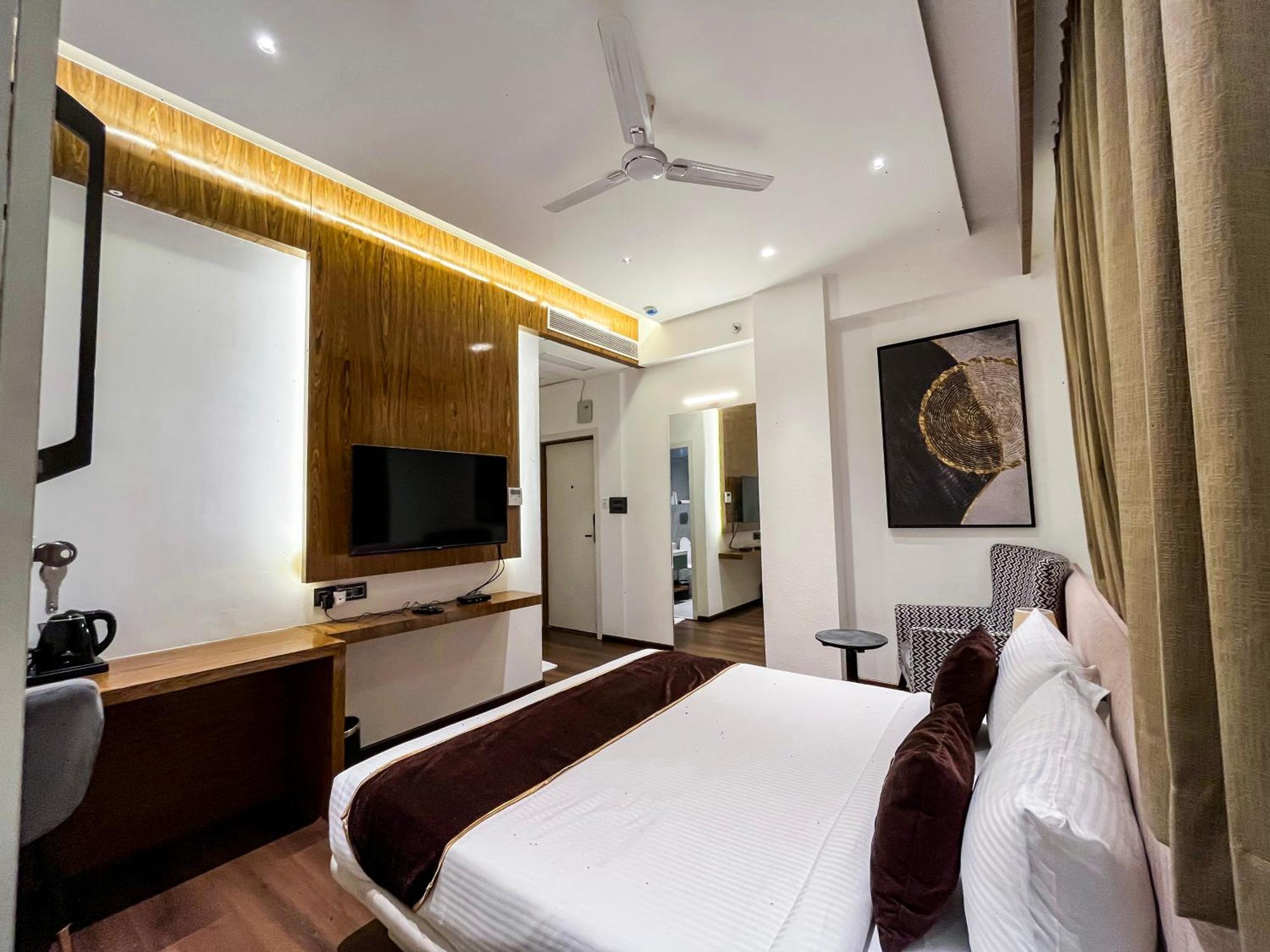 Hotel Rasa Royale - A Boutique 3*