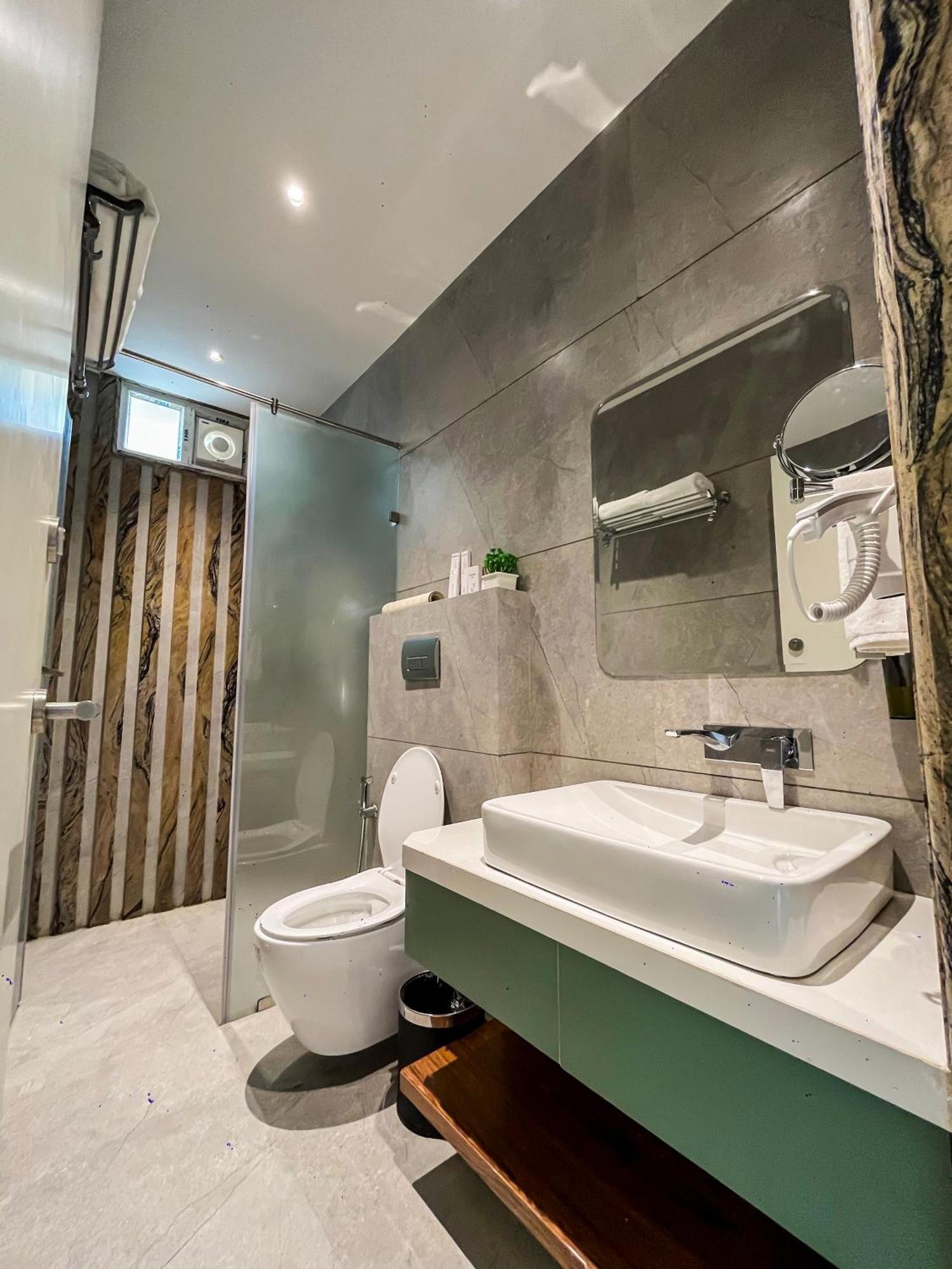 Hotel Rasa Royale - A Boutique Indore