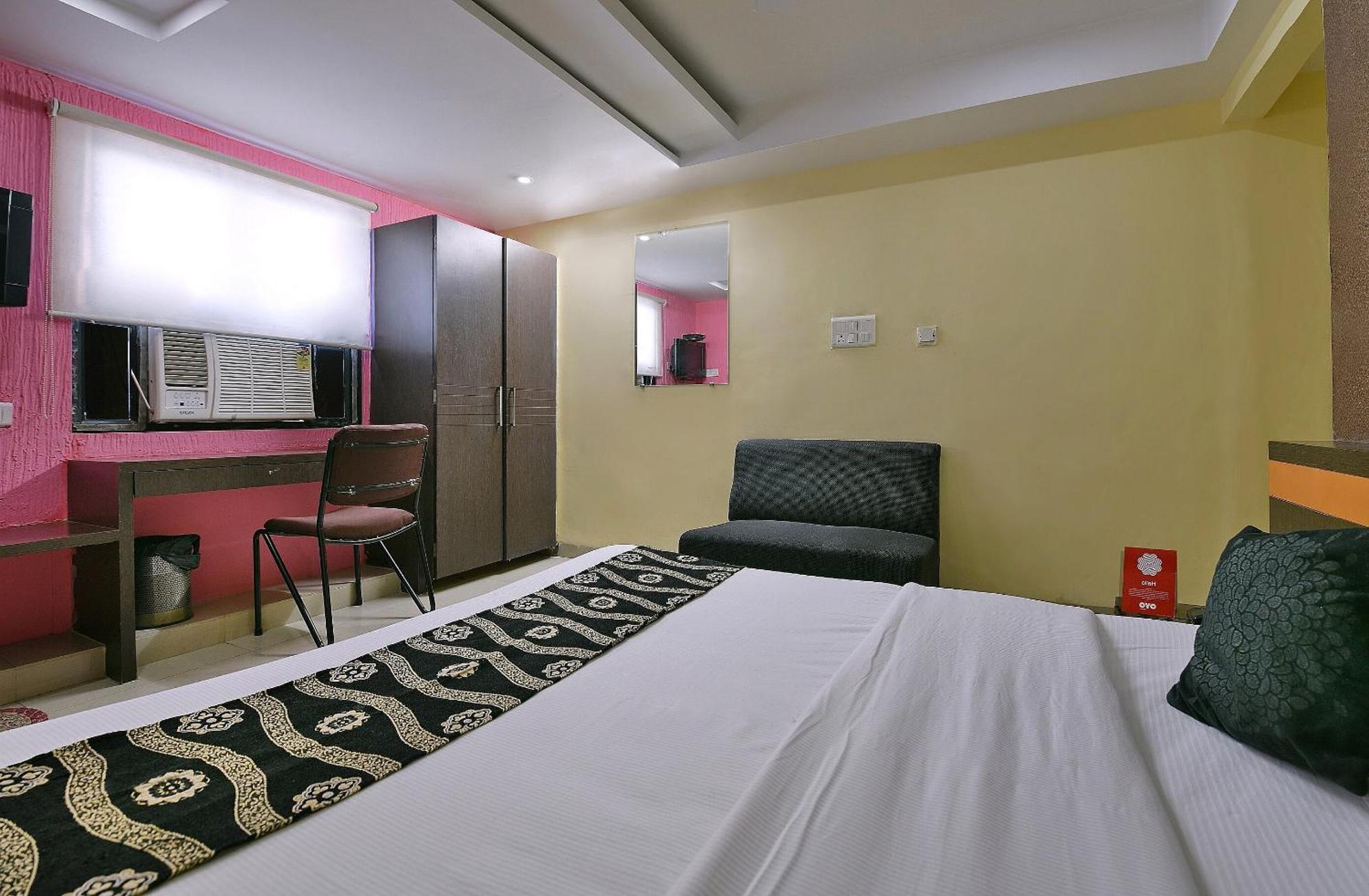 Collection O Diamond And Residences Hotel Indore