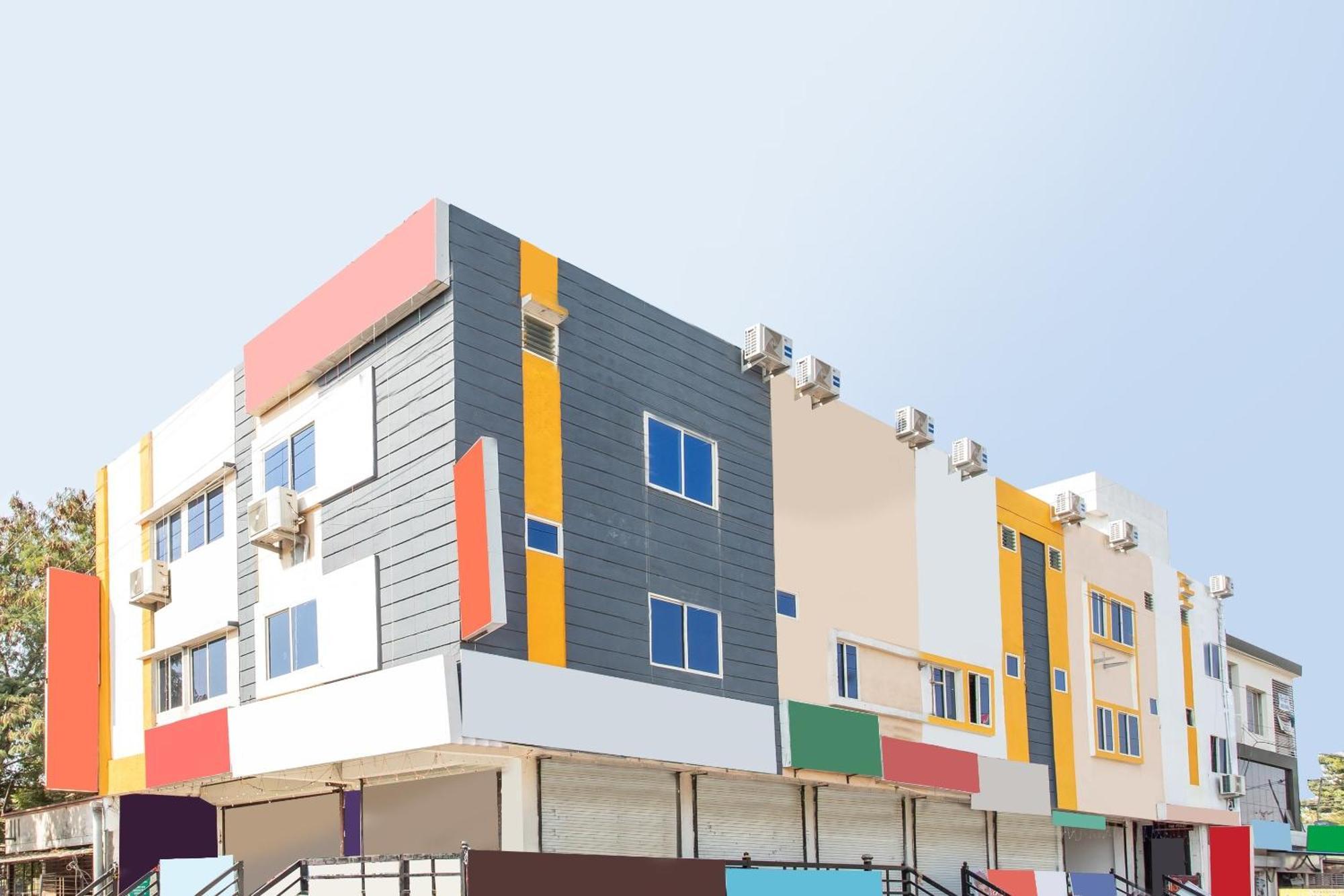 Hotel Collection O Vijay Nagar Formerly Shiva