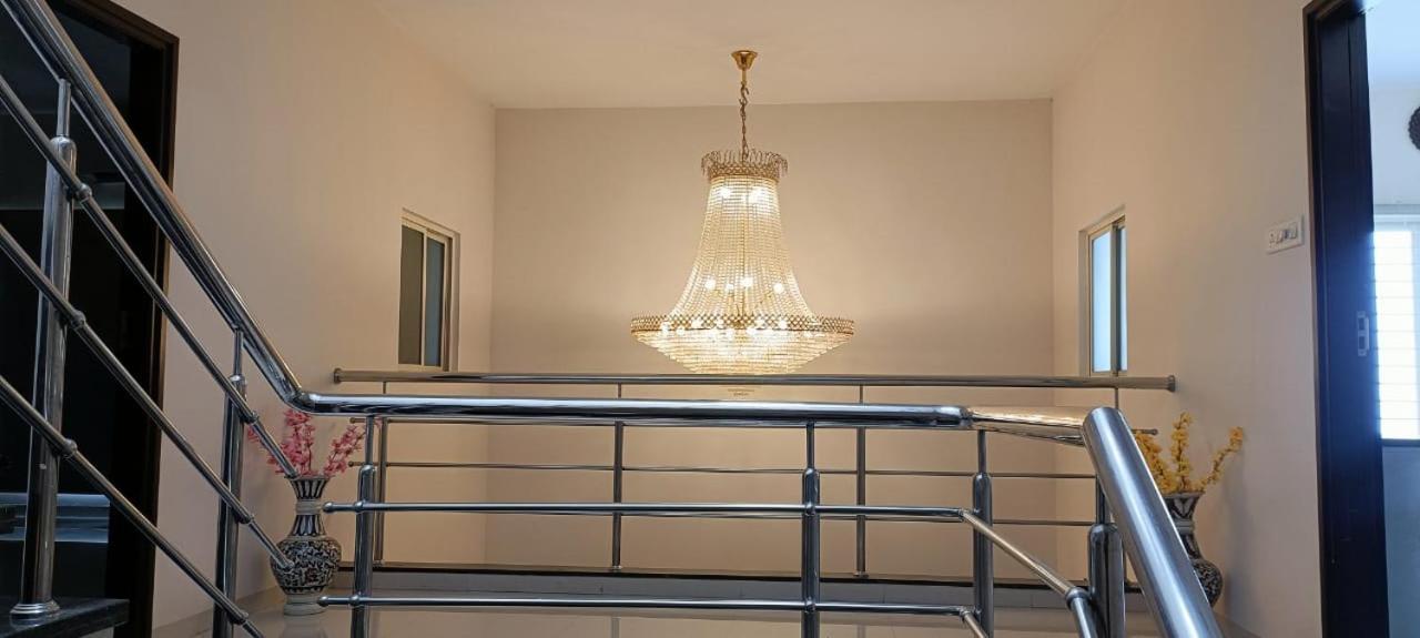 Villa Gulmohar *