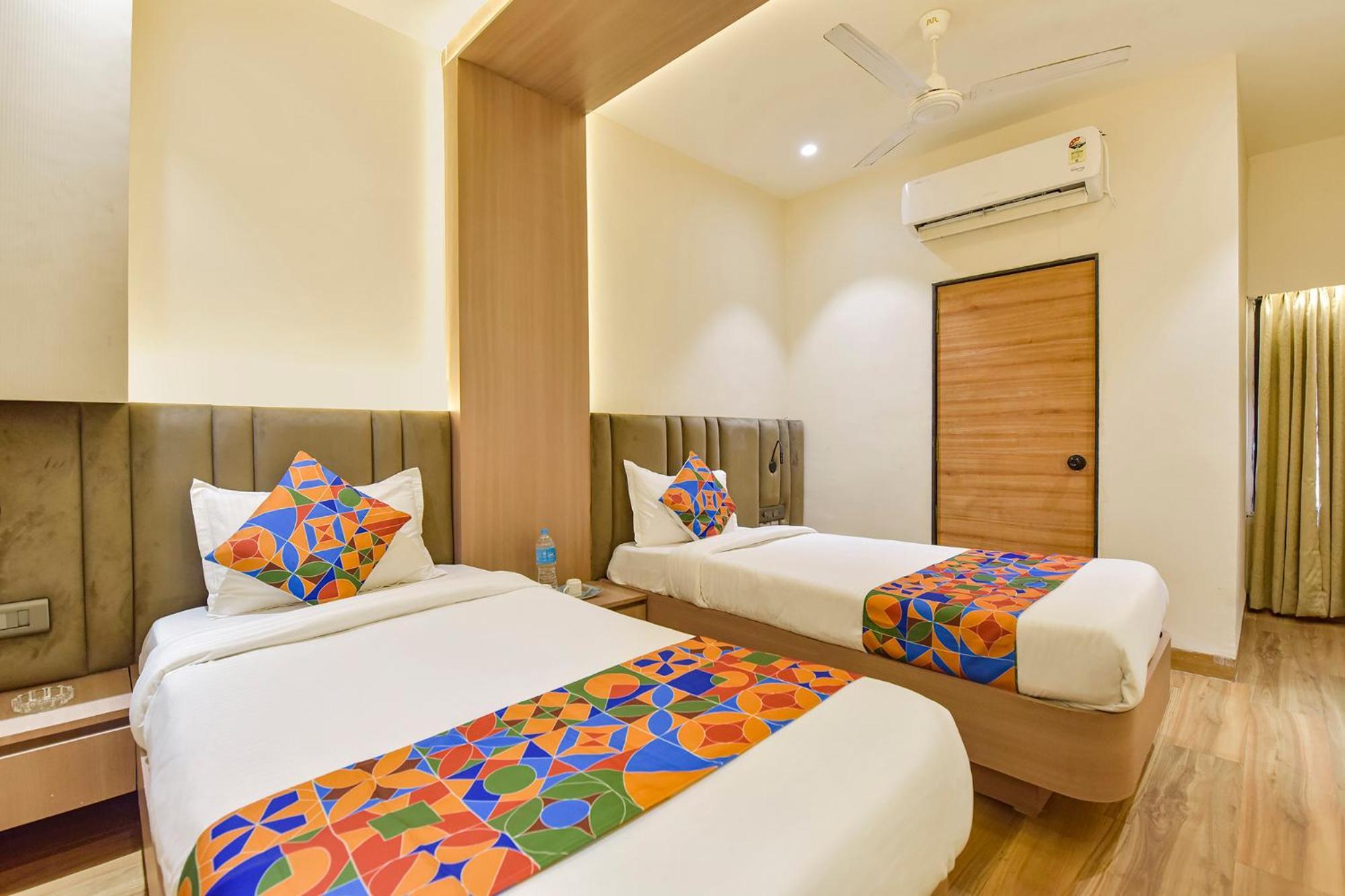 Hotel Fabhotel Kesar *