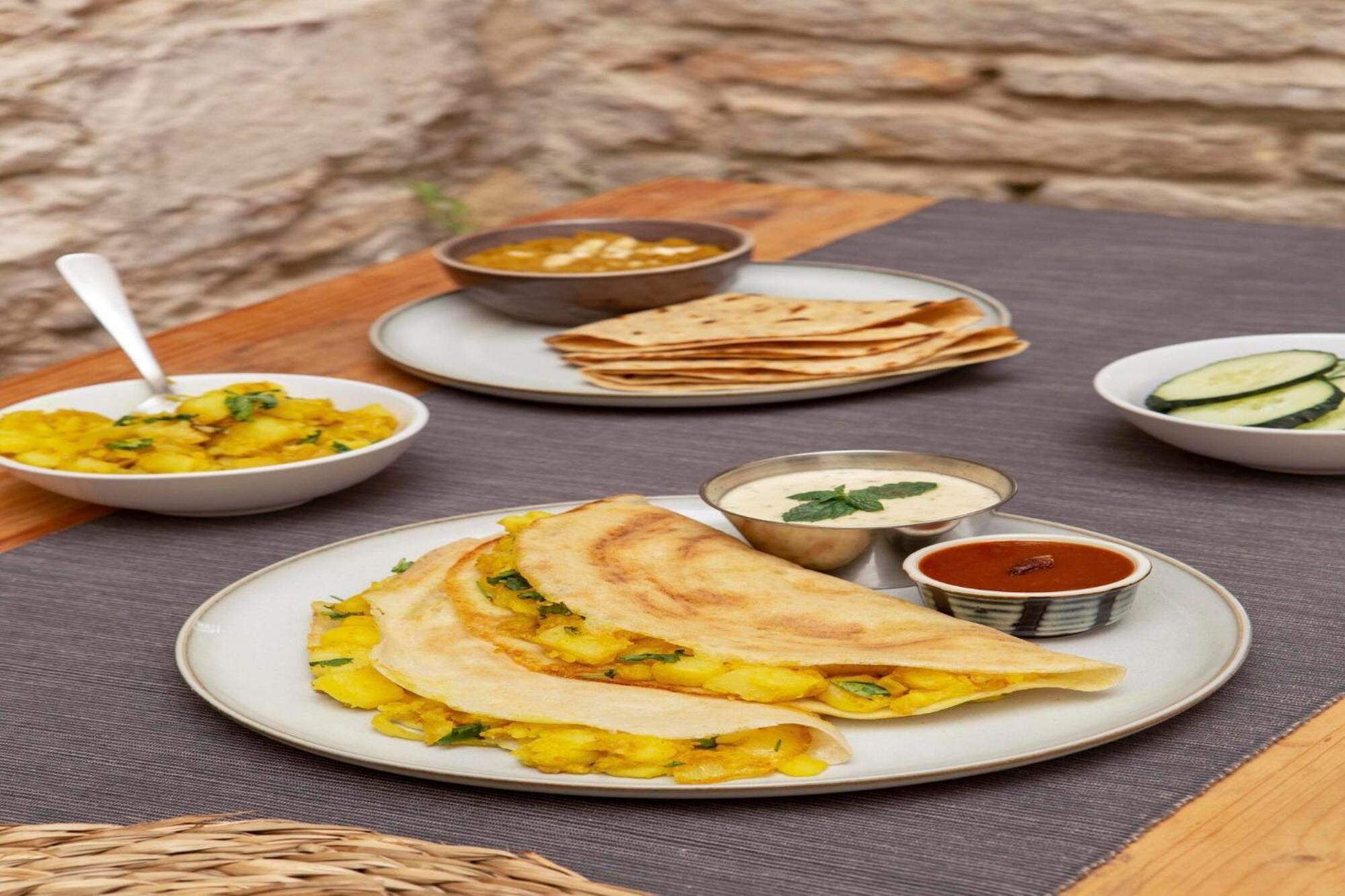 Hotel Fabhotel Kesar Indore