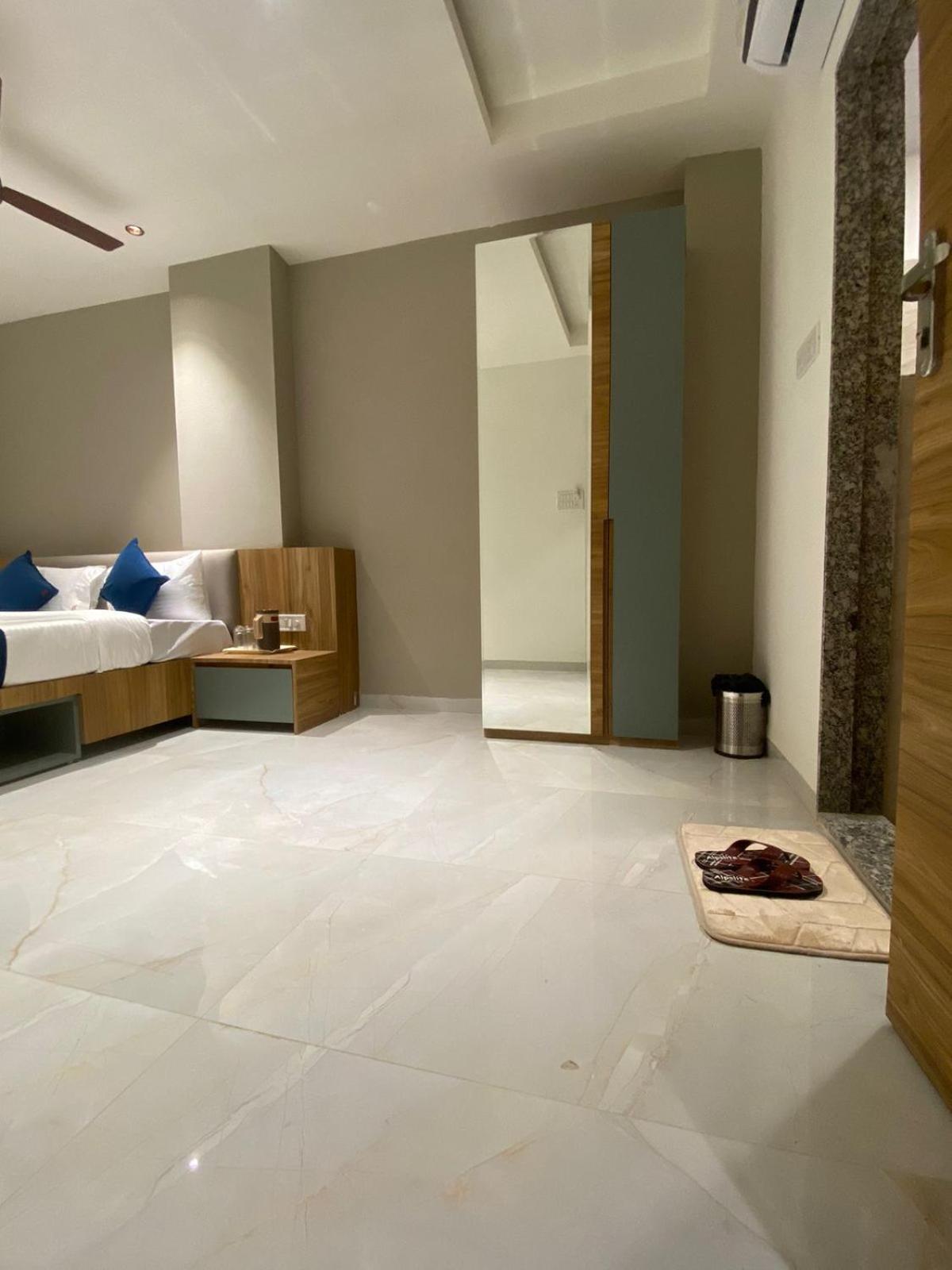 Jmb Height Hotel 2*